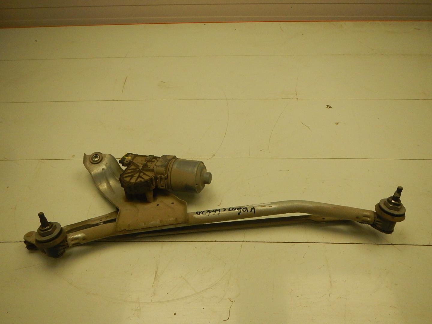 Трапеция стеклоочистителей