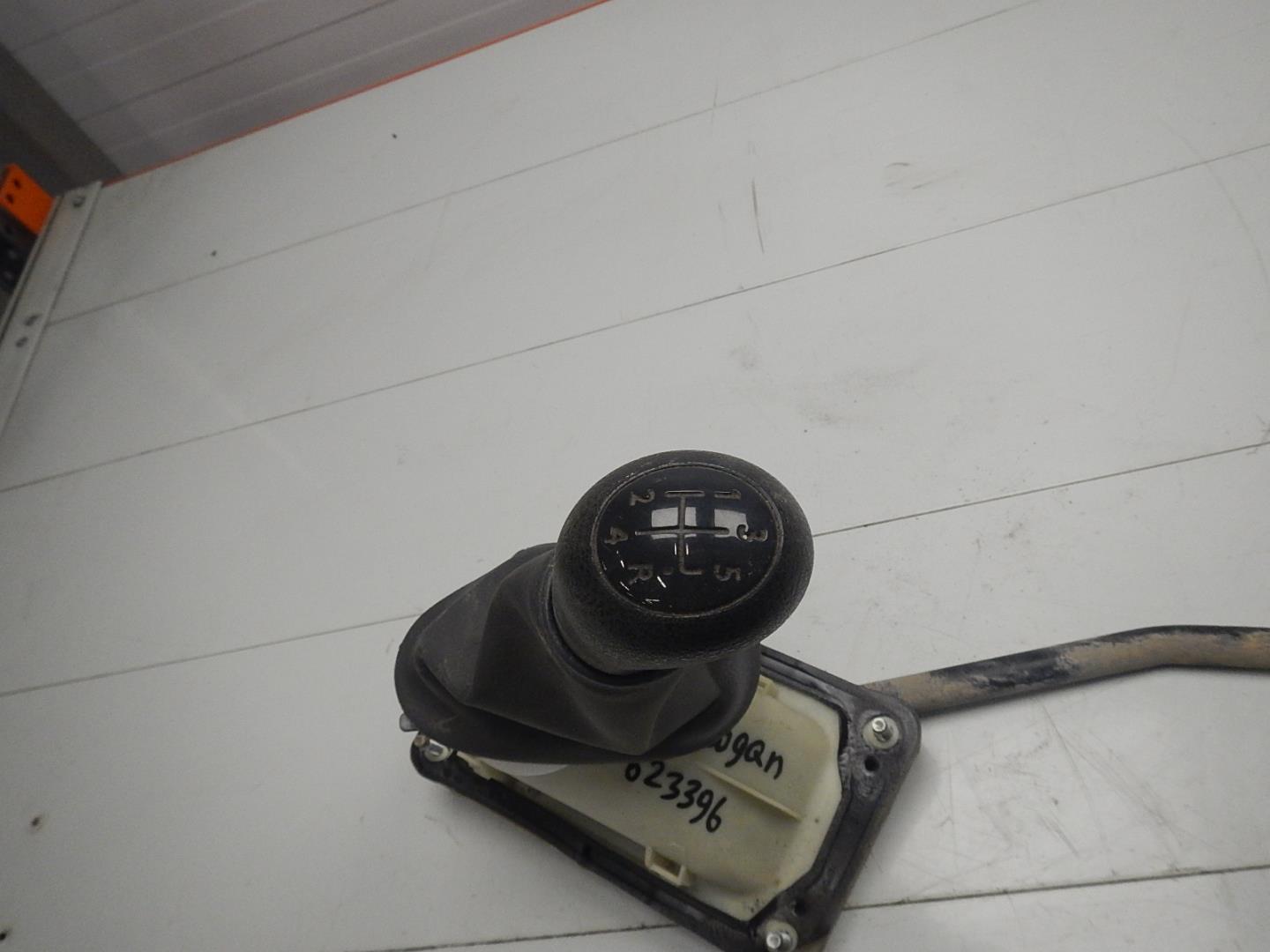 Кулиса МКПП / АКПП