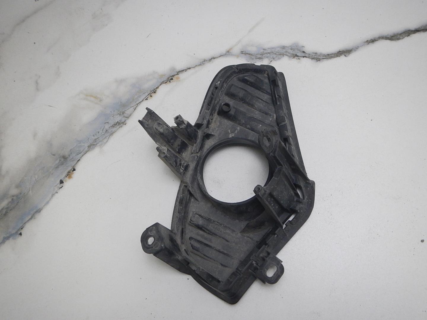 Решетка в бампер правая