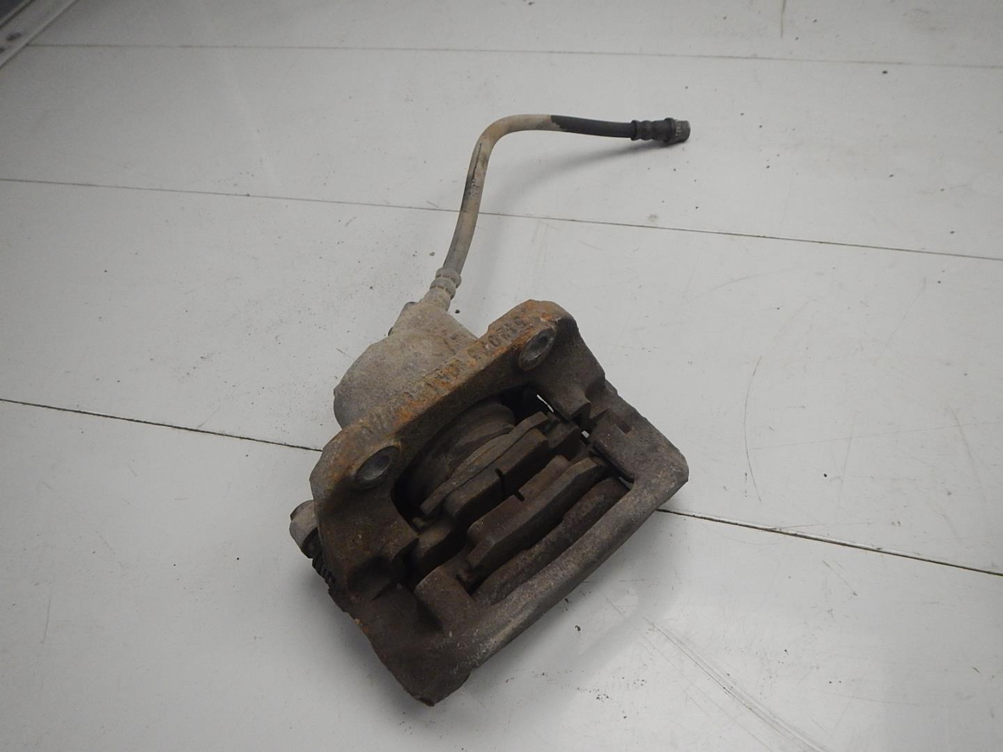 Суппорт передний правый