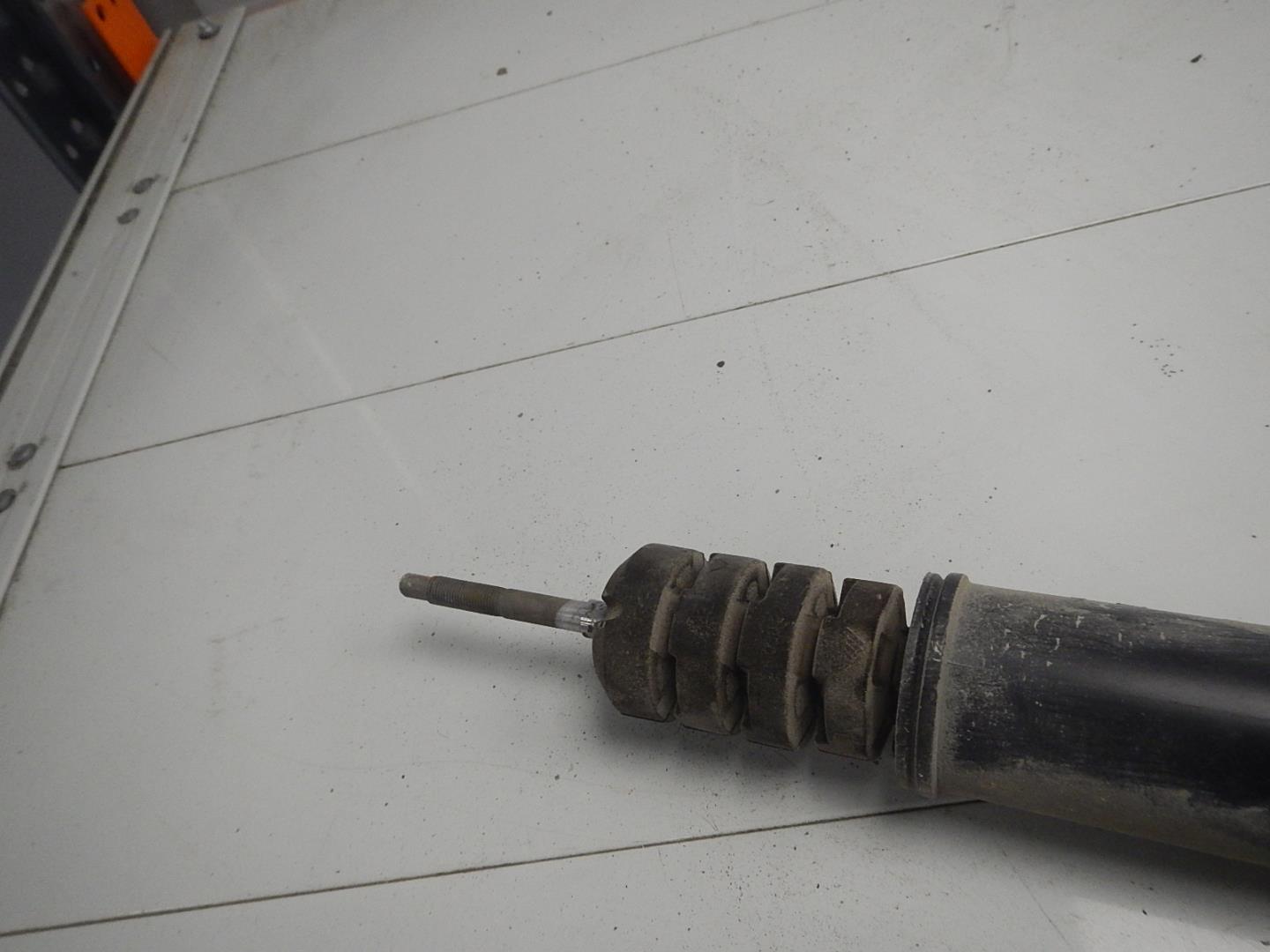 Амортизатор задний (стойка)