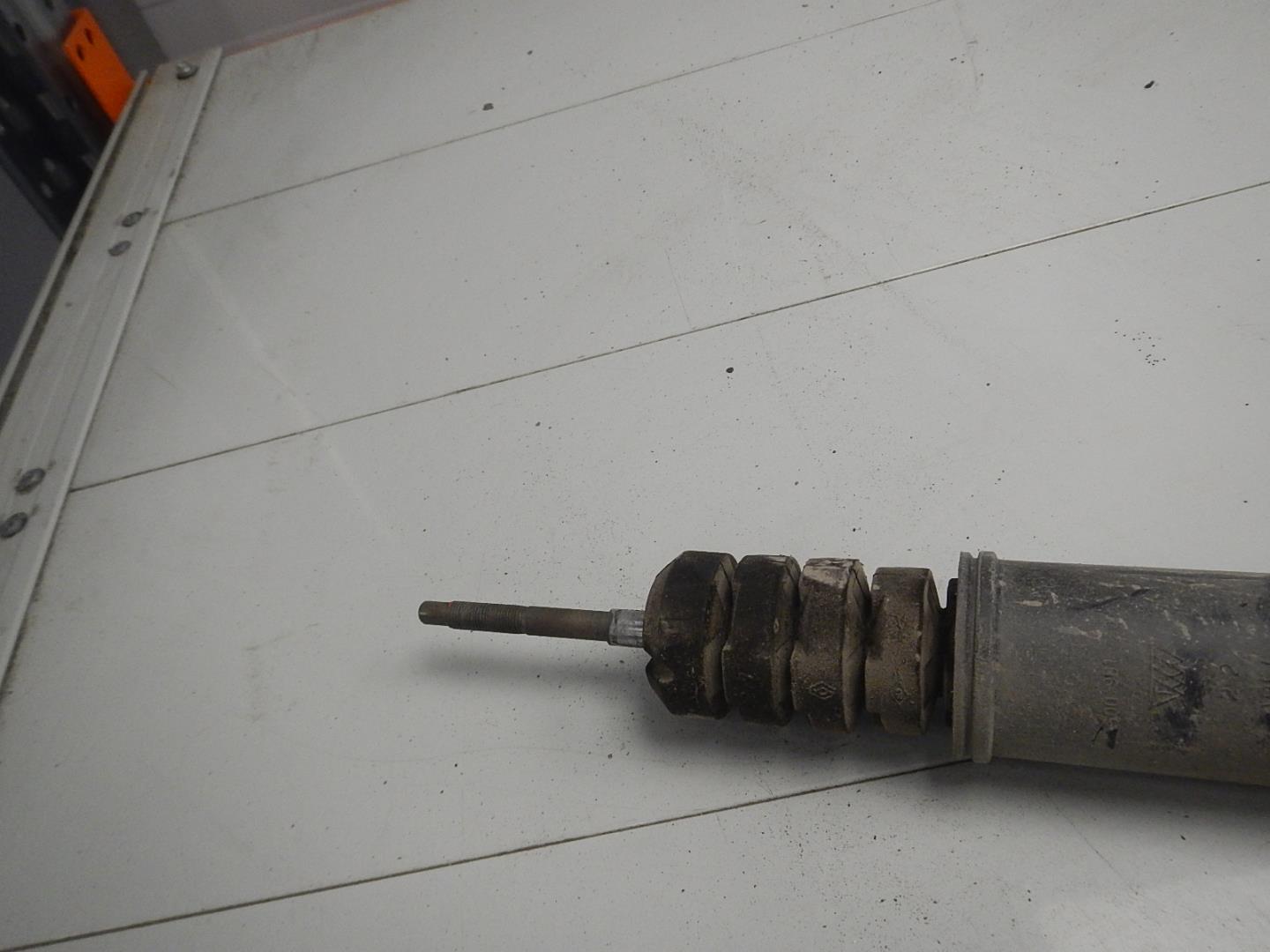 Амортизатор задний (стойка)