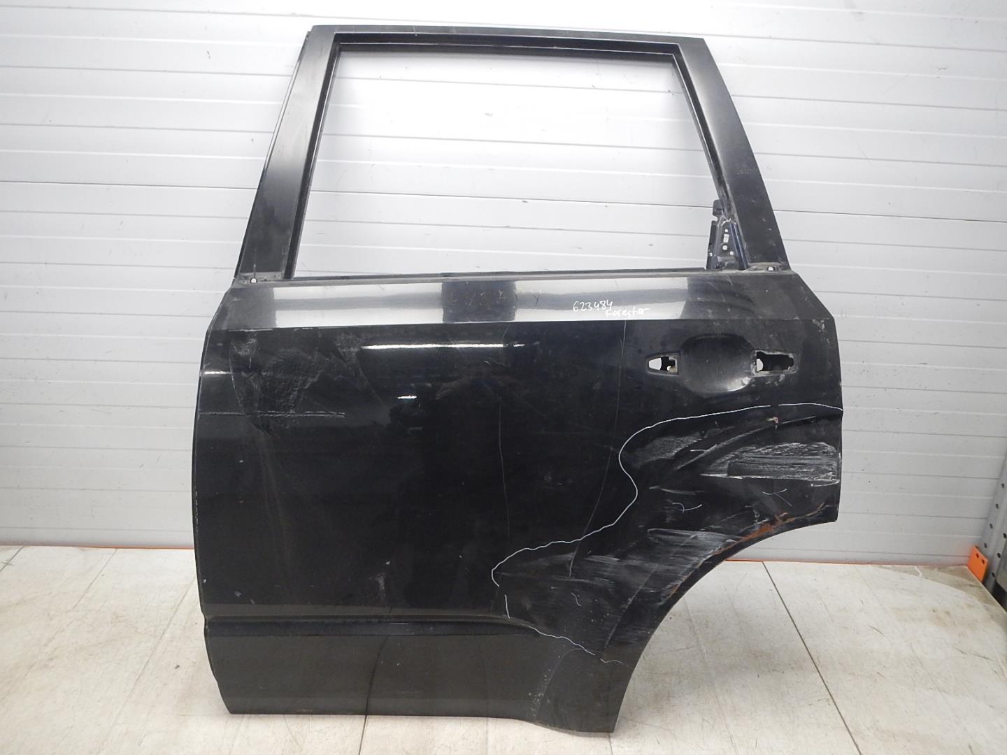 Дверь задняя левая