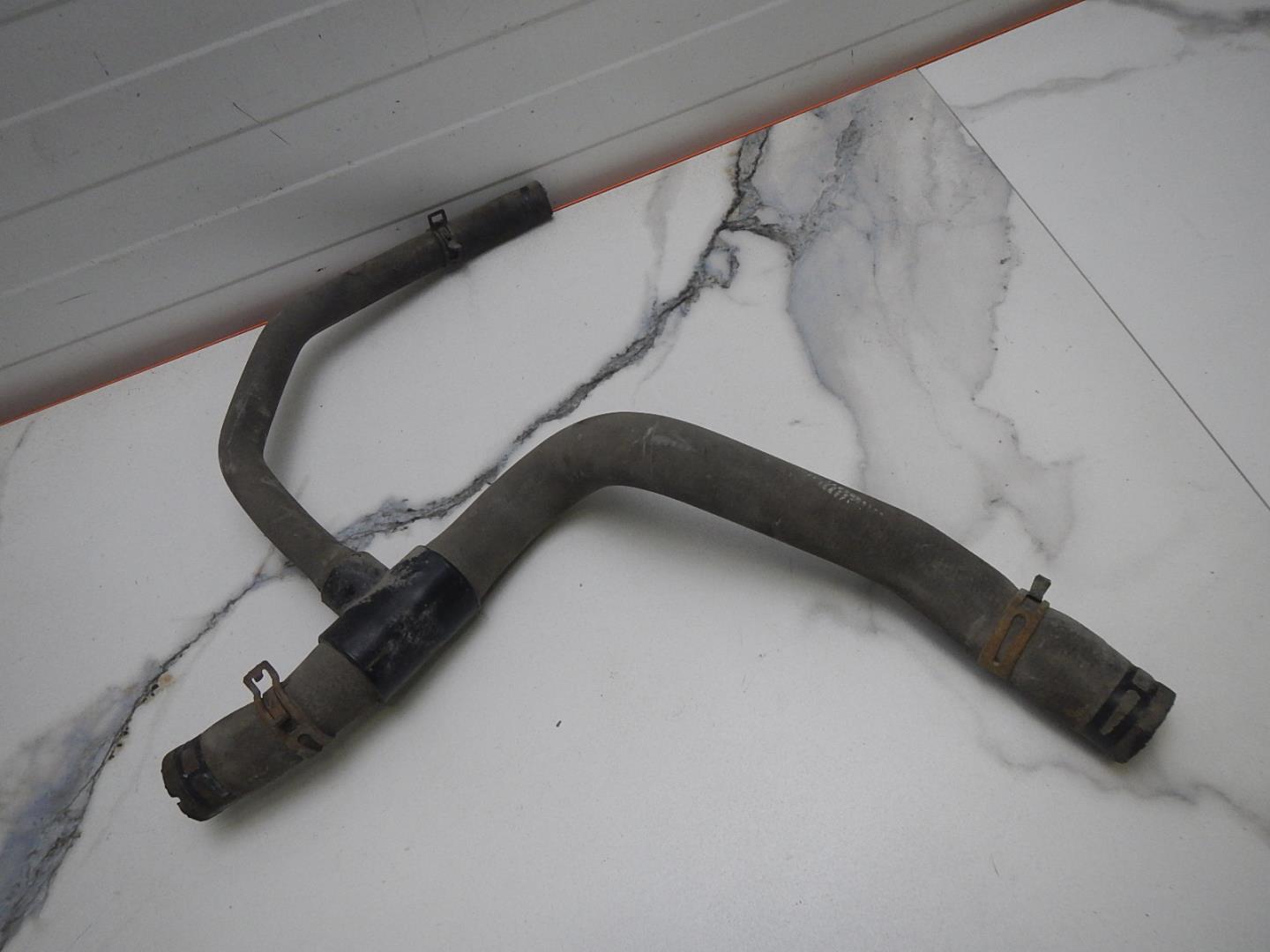 Патрубок радиатора