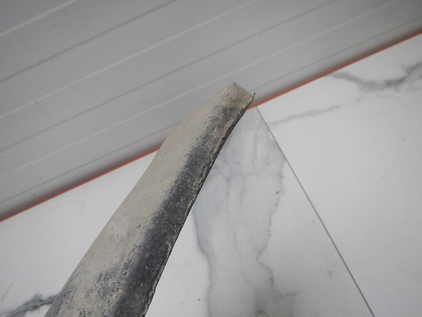 Брызговик передний левый