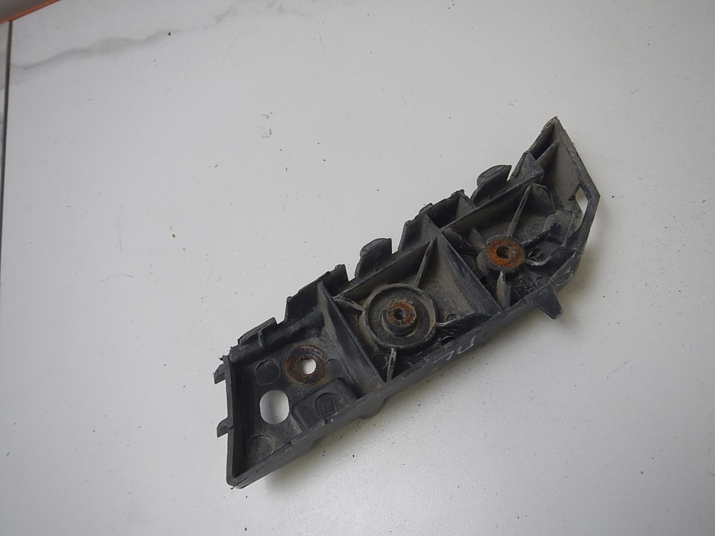 Кронштейн крепления крыла