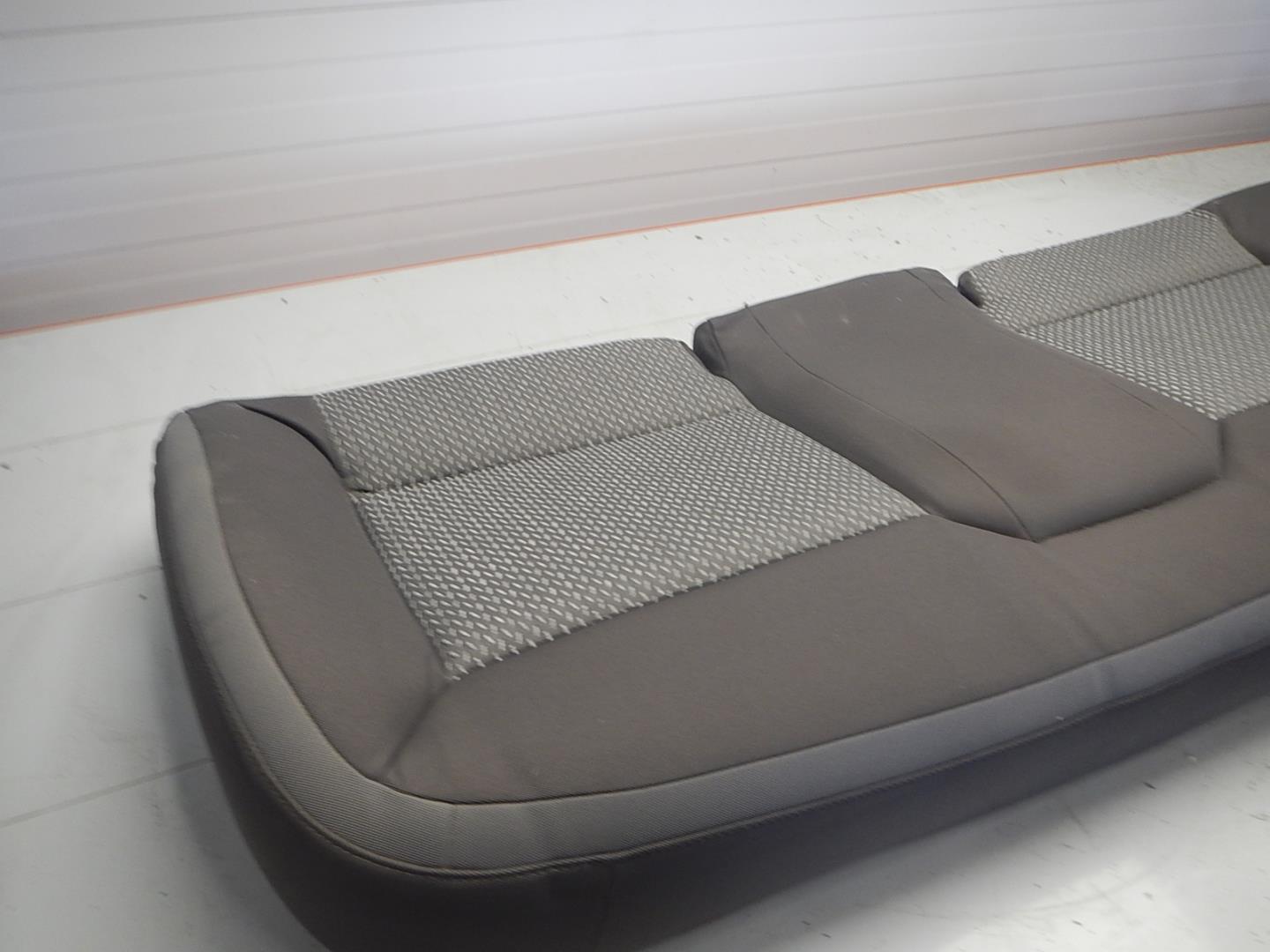 Сиденье салонное