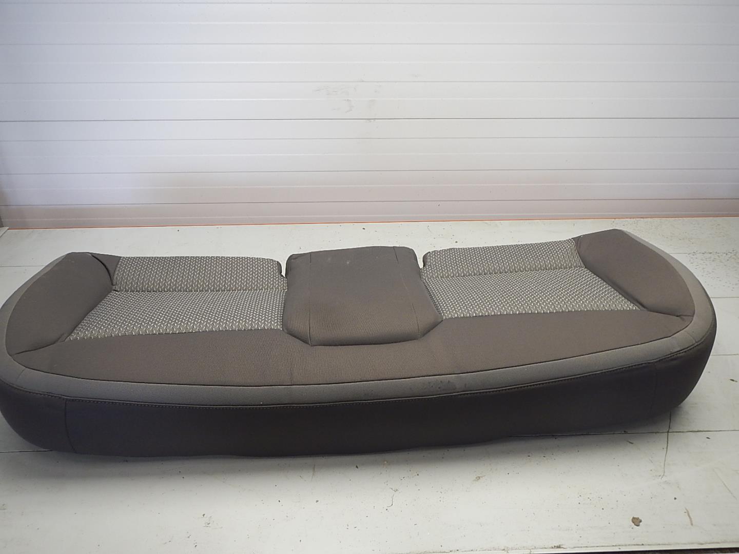 Сиденье салонное