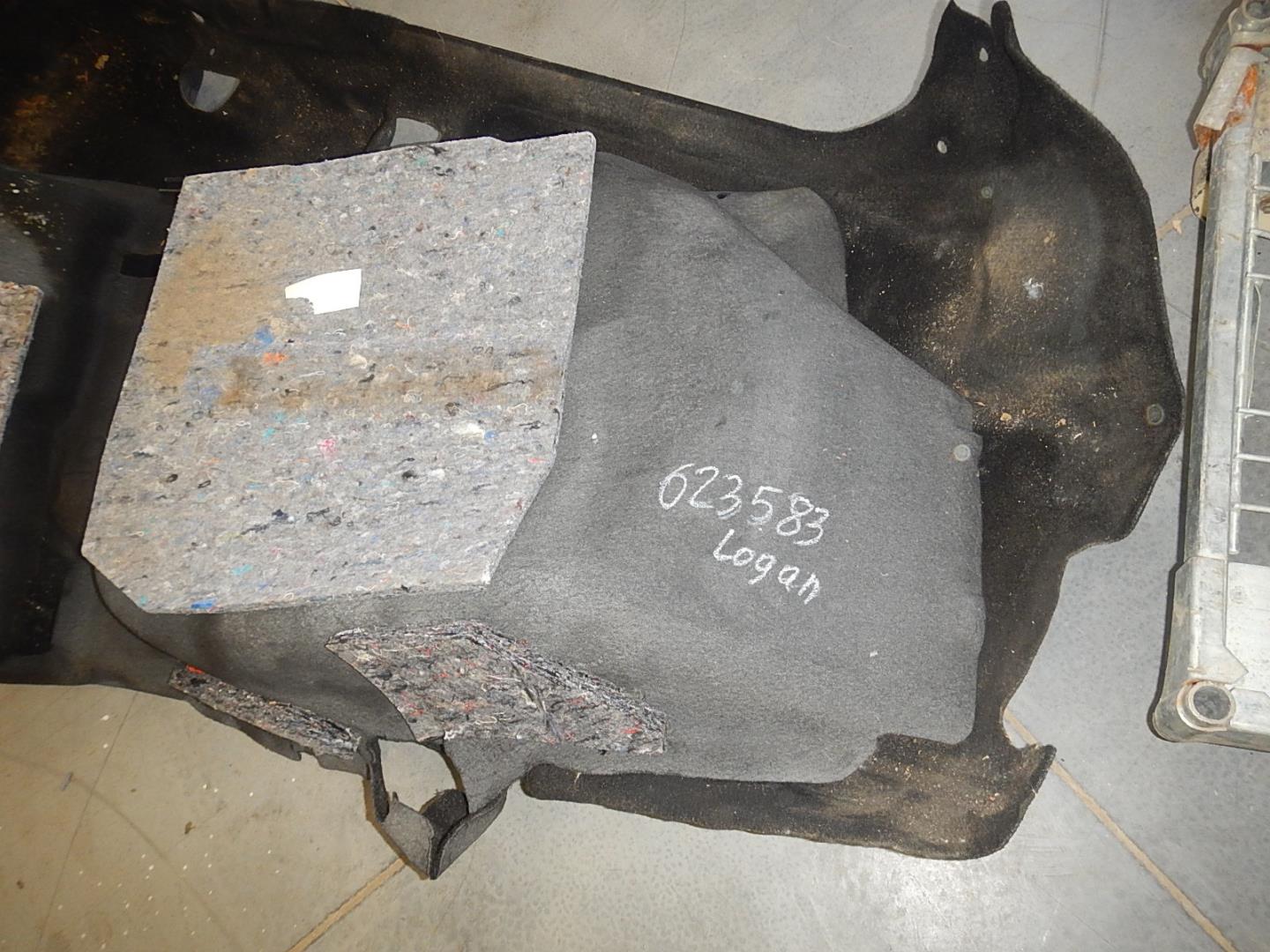 Покрытие напольное (ковролин)