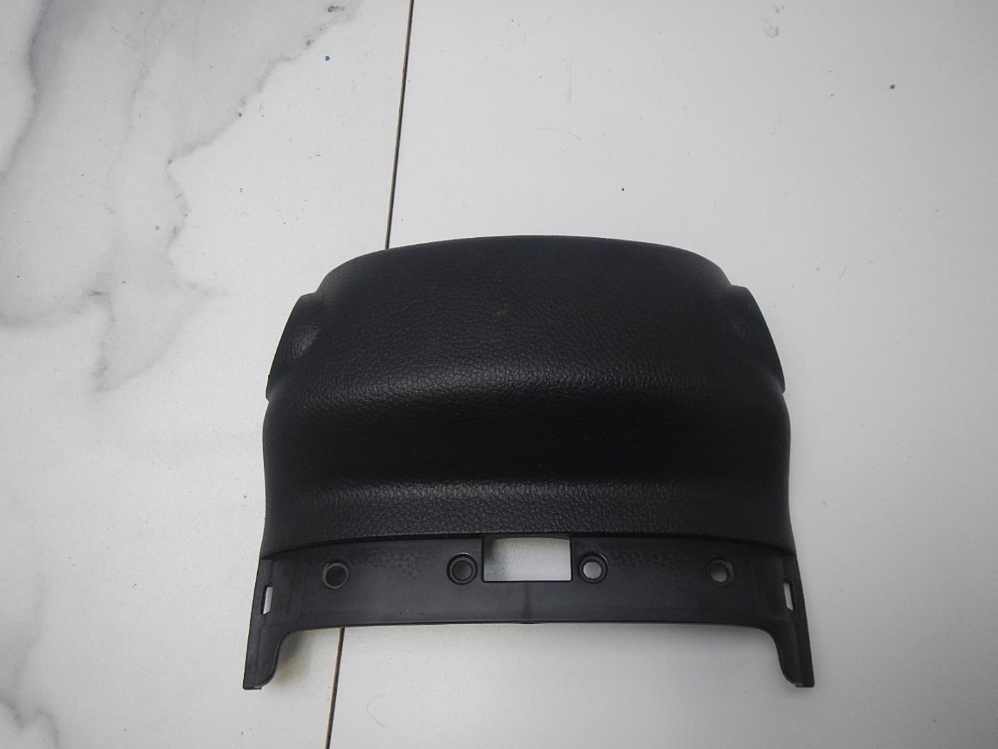 Кожух рулевой колонки