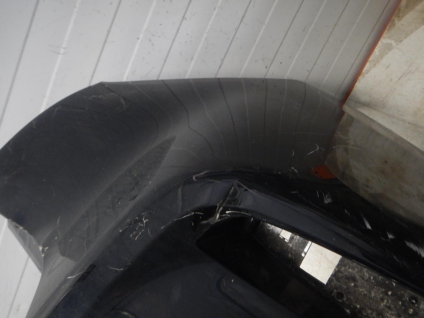 Бампер задний