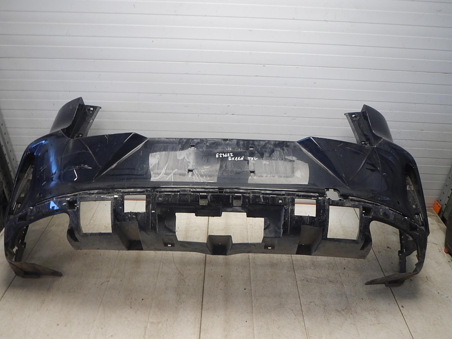 Бампер задний