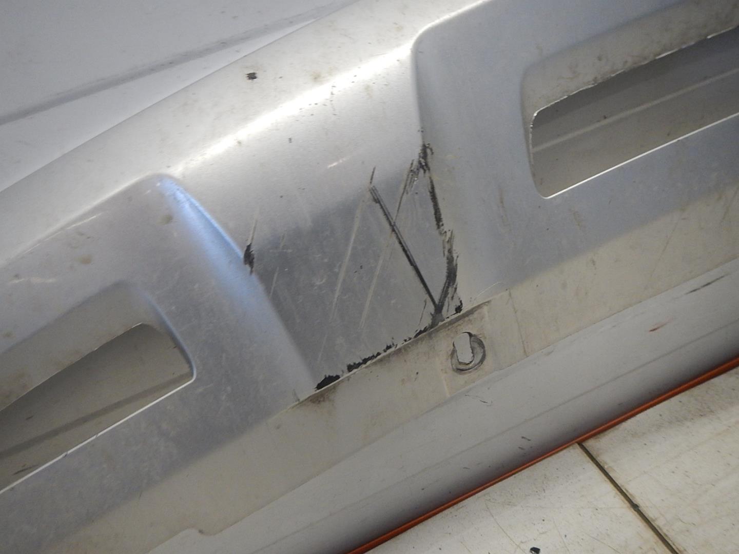 Накладка переднего бампера