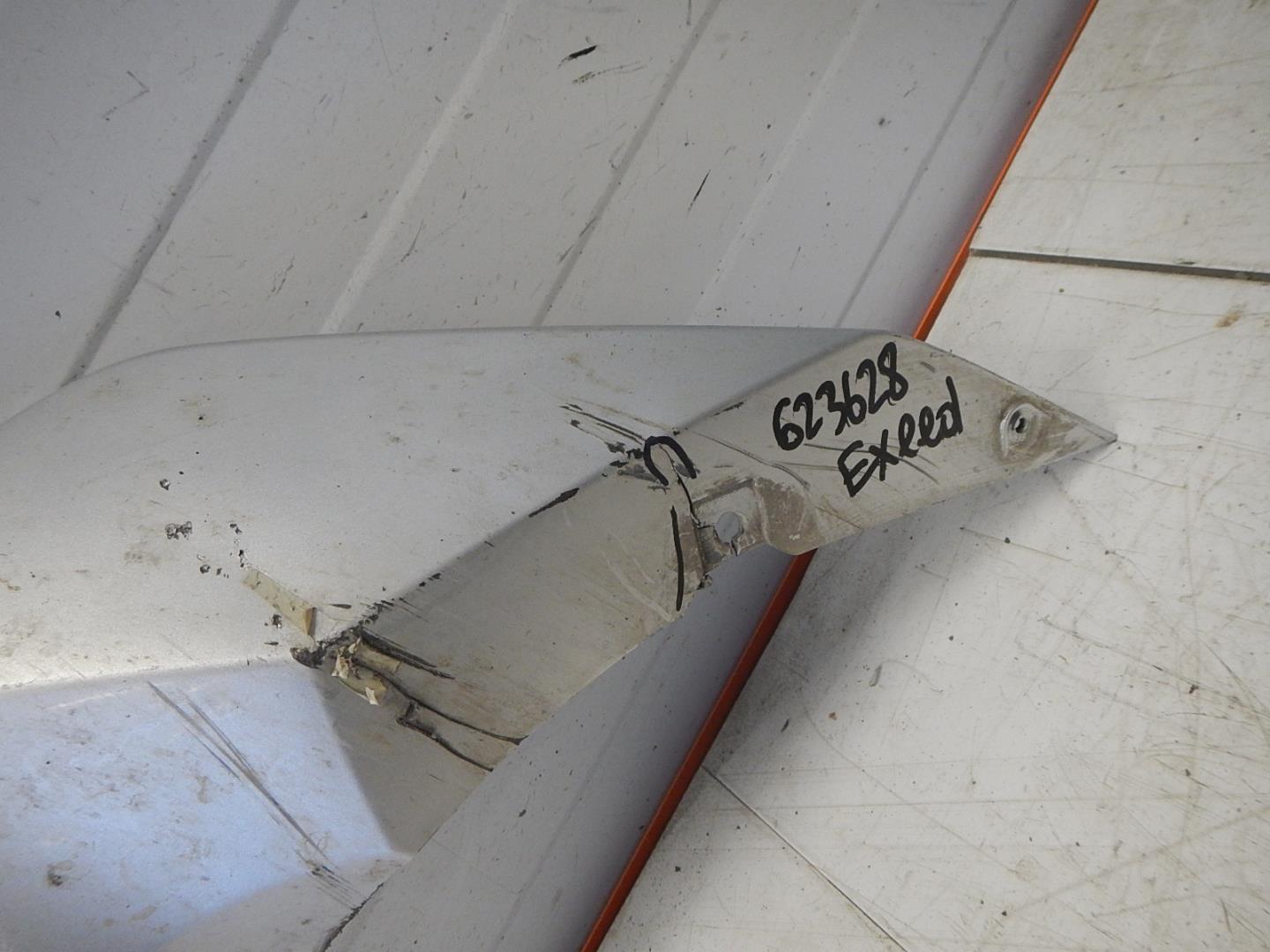 Накладка переднего бампера