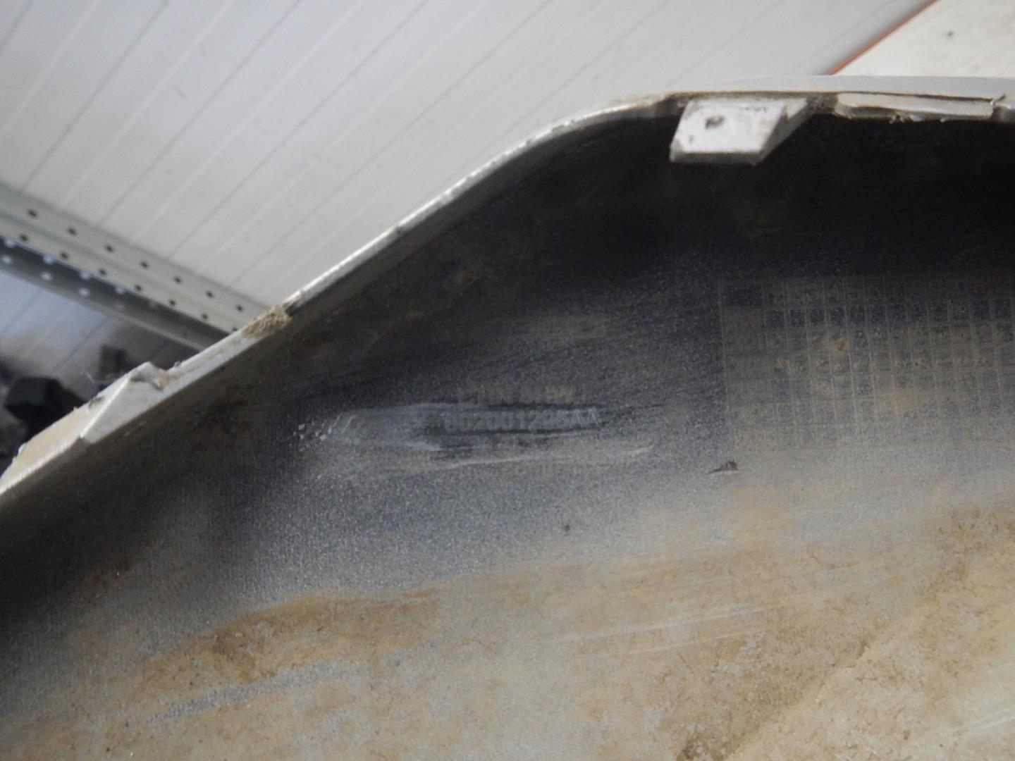 Накладка переднего бампера