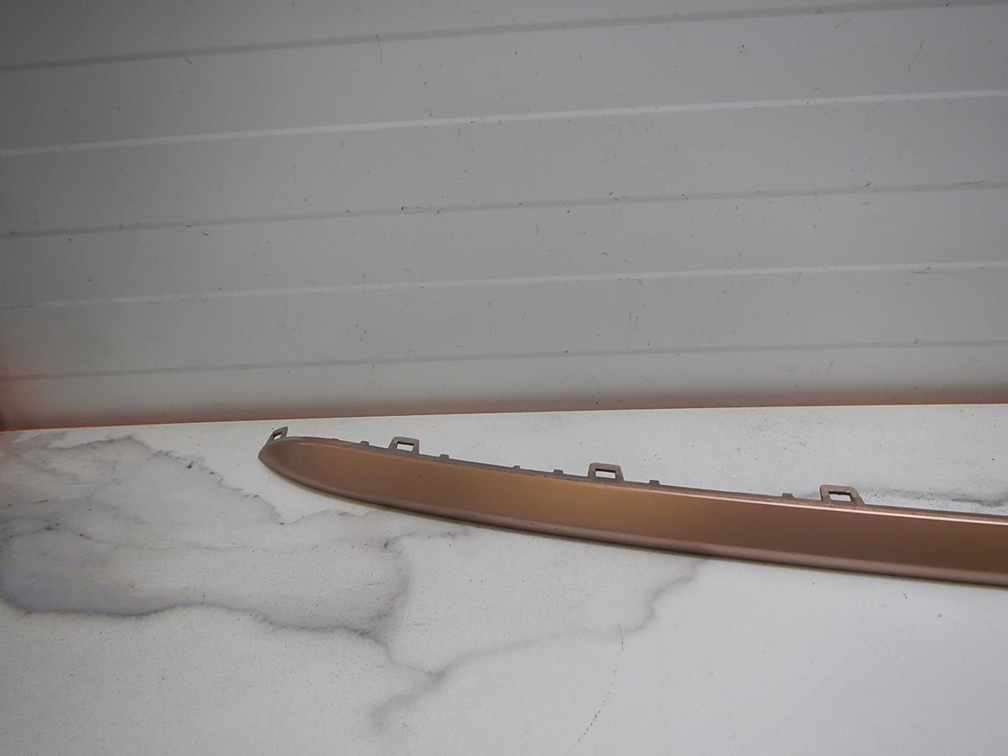 Молдинг заднего бампера