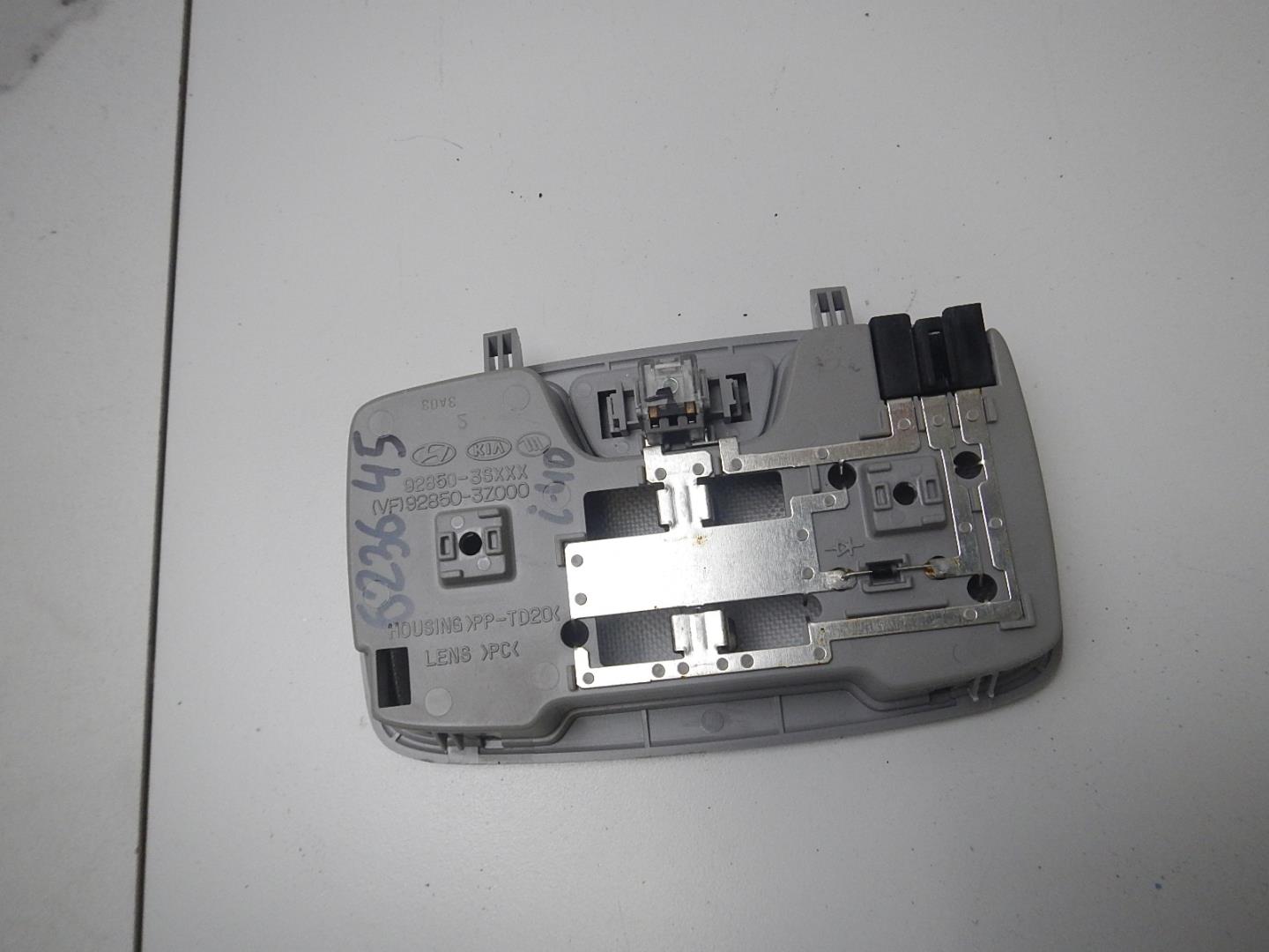 Плафон салонный