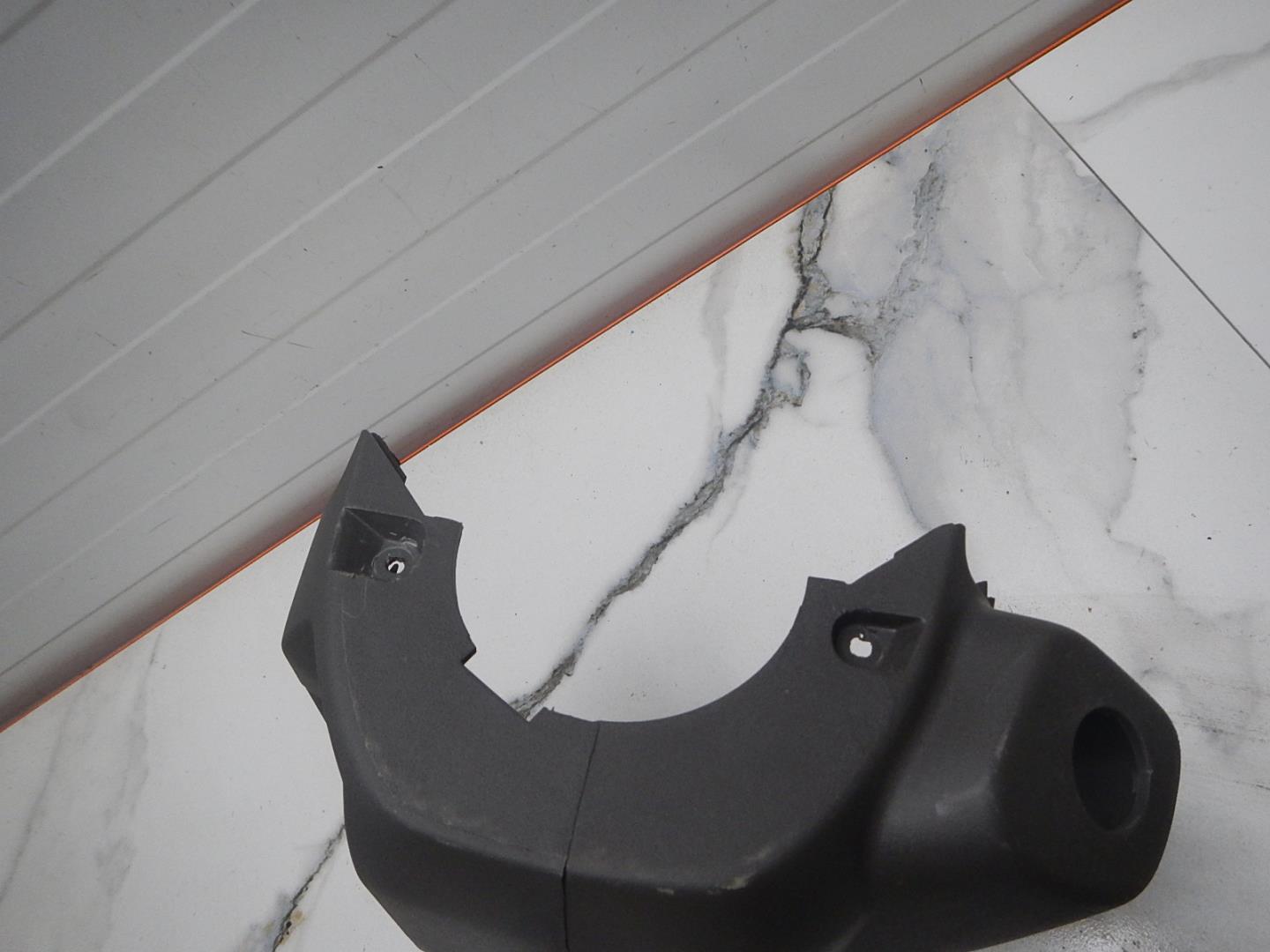 Кожух рулевой колонки