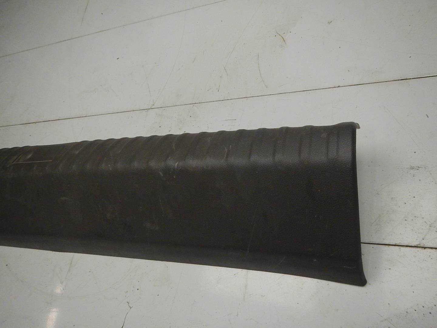 Обшивка багажника