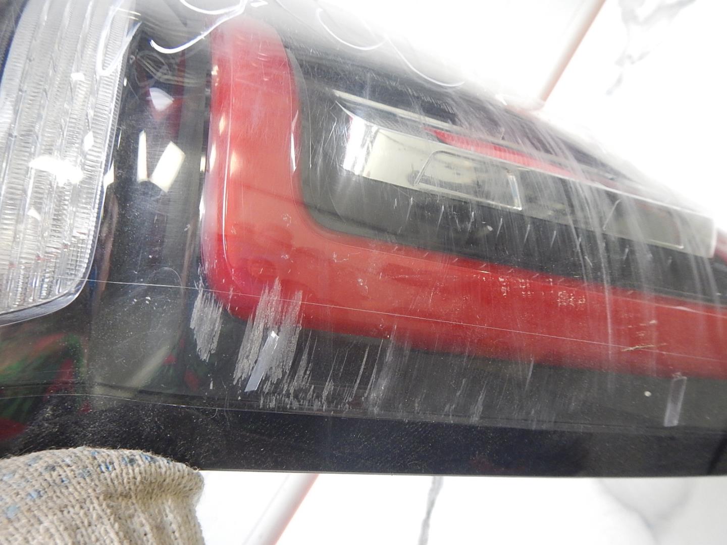 Фонарь задний левый