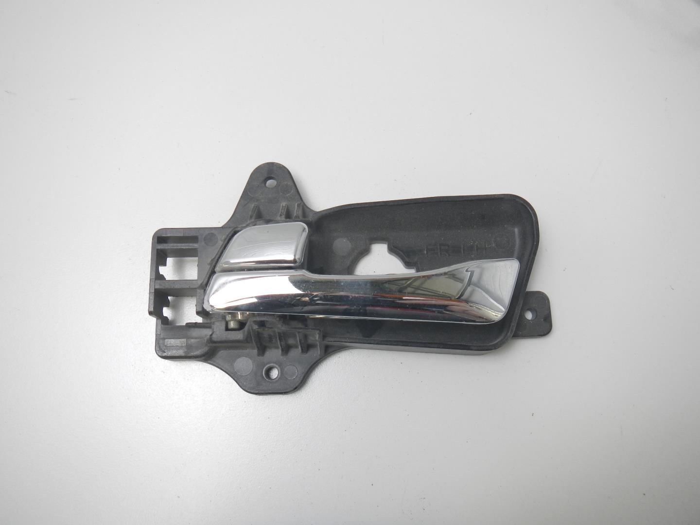 Ручка двери внутренняя левая