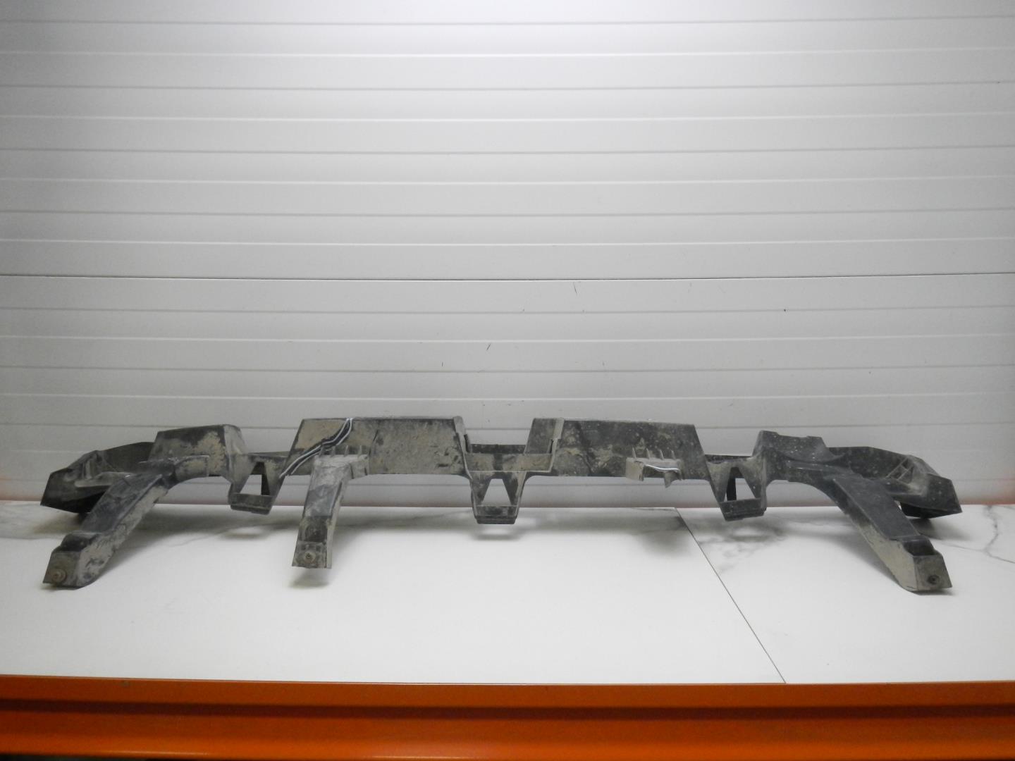 Усилитель заднего бампера