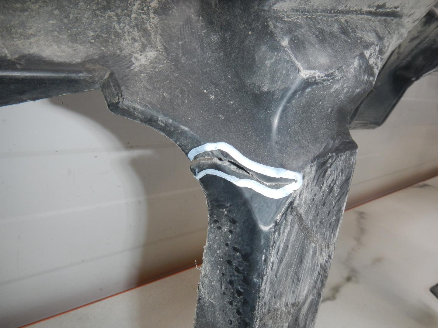 Усилитель заднего бампера