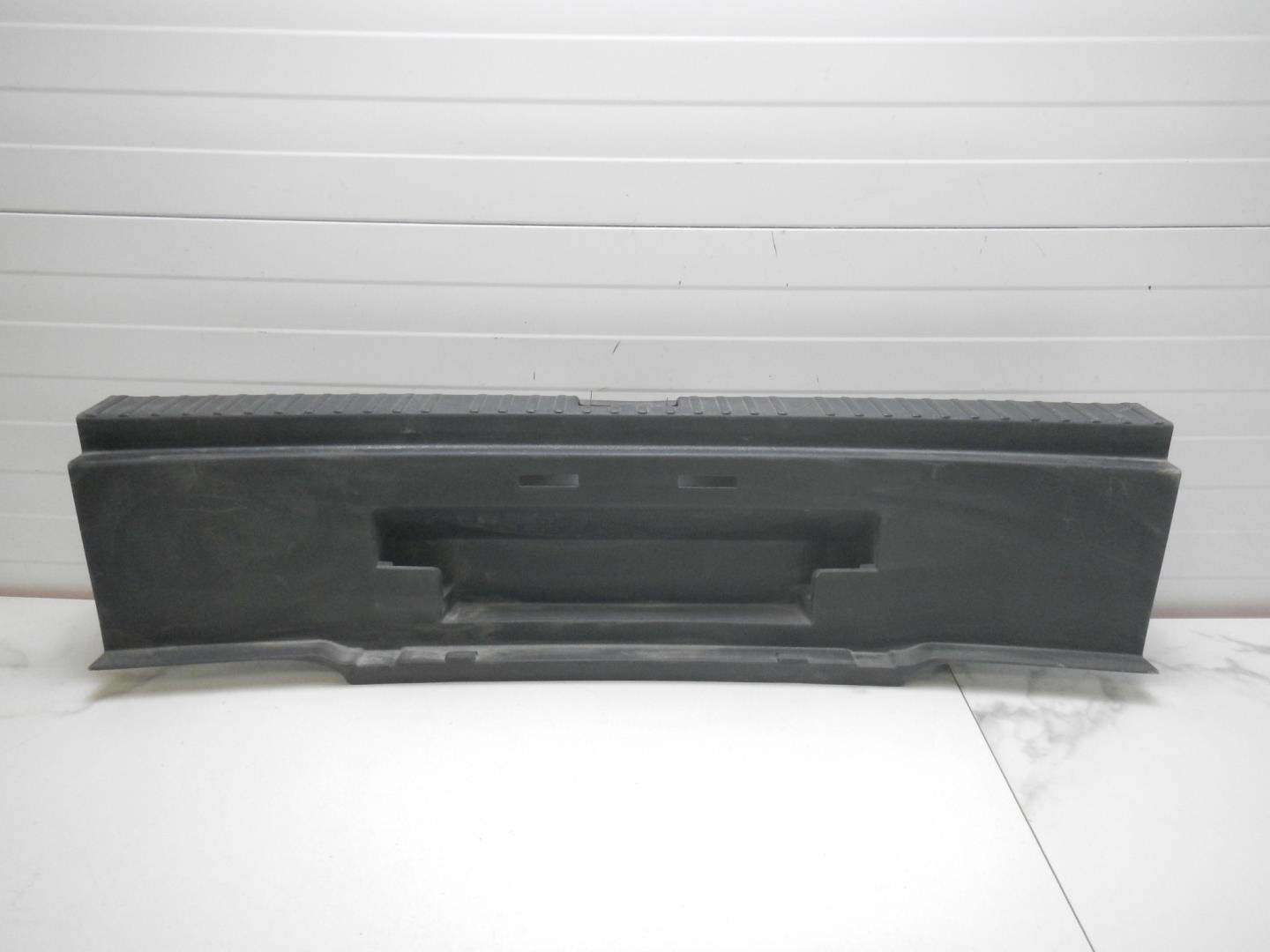 Обшивка багажника