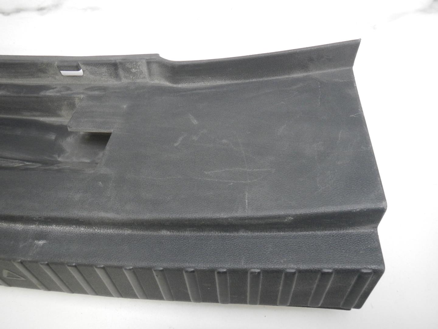 Обшивка багажника