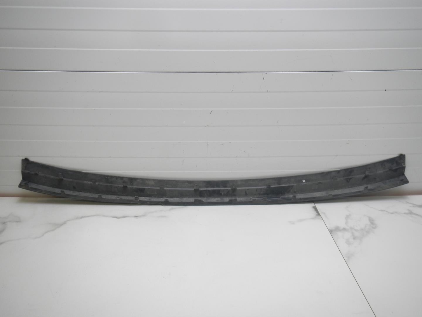 Накладка заднего бампера