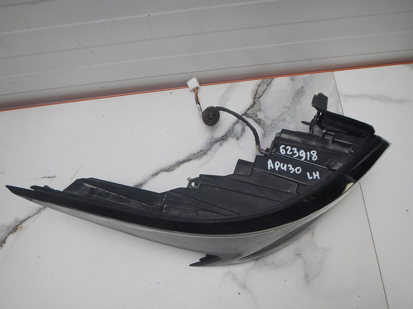 Фонарь задний левый