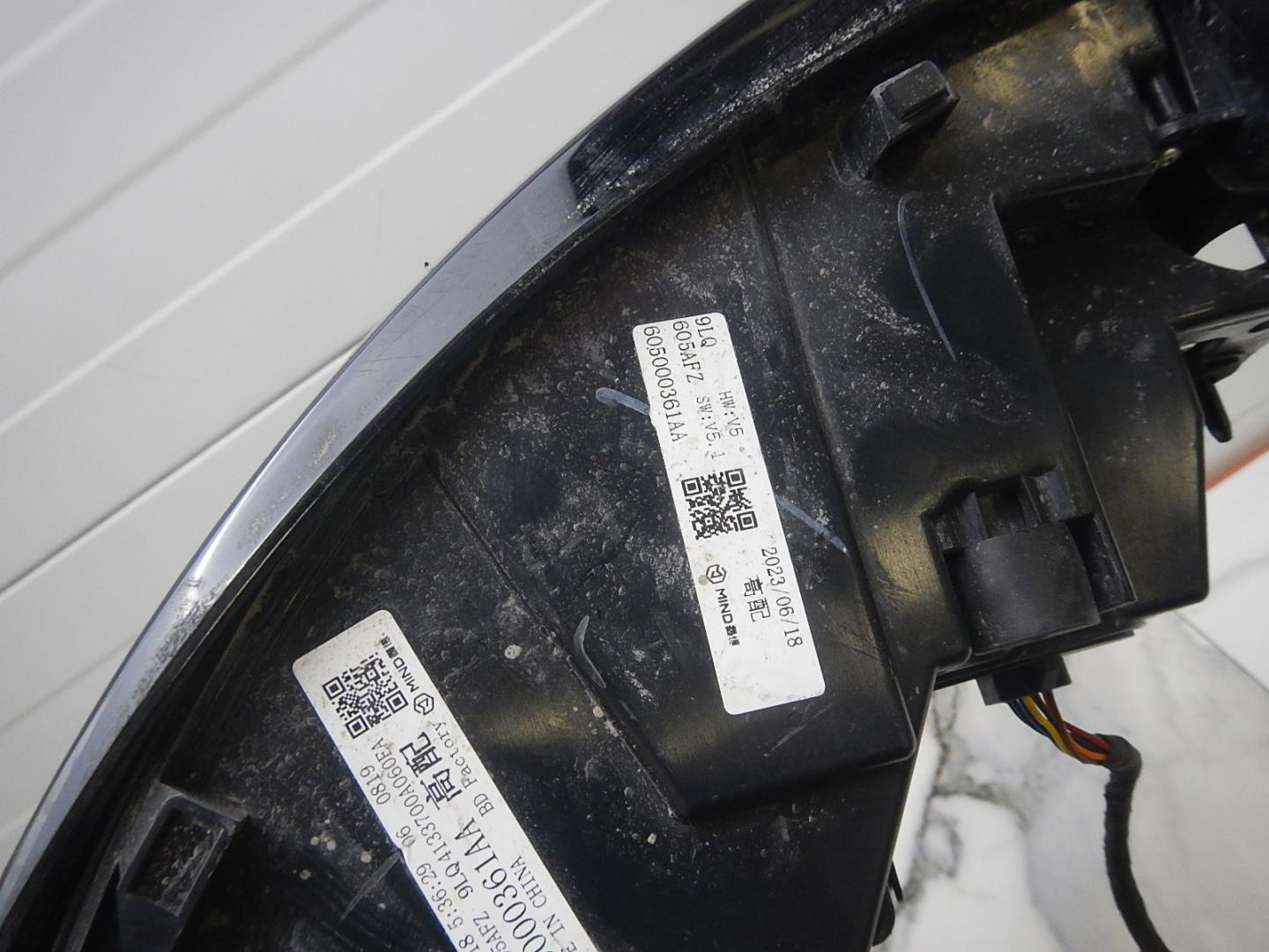 Фонарь задний левый