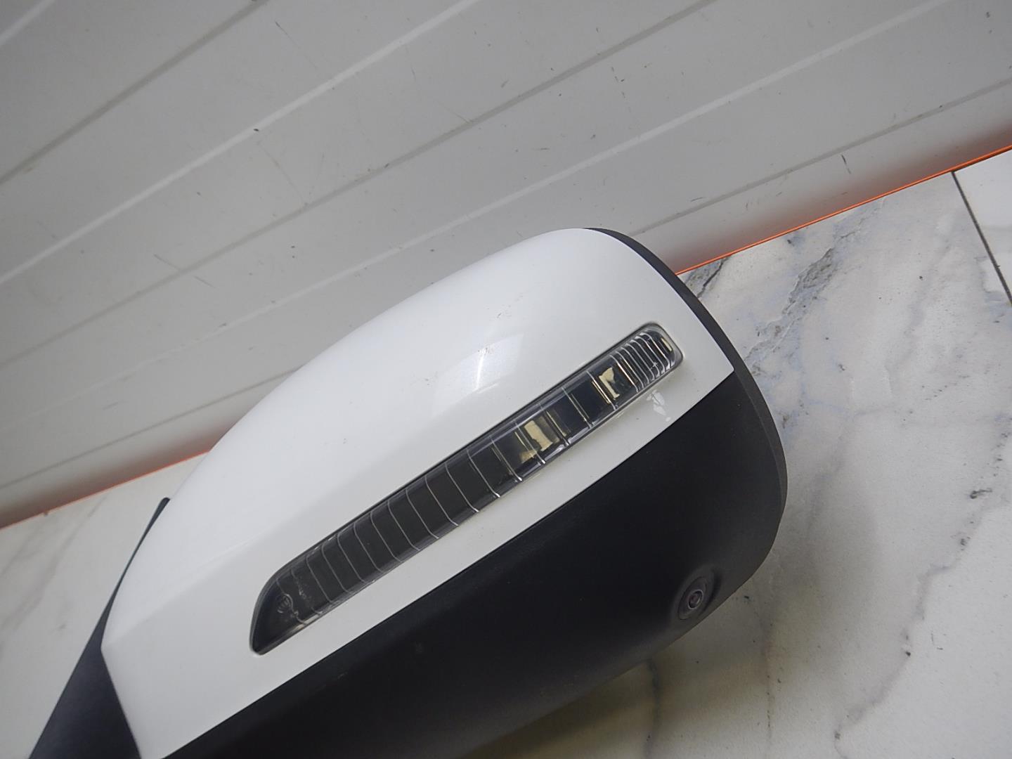 Зеркало левое электрическое