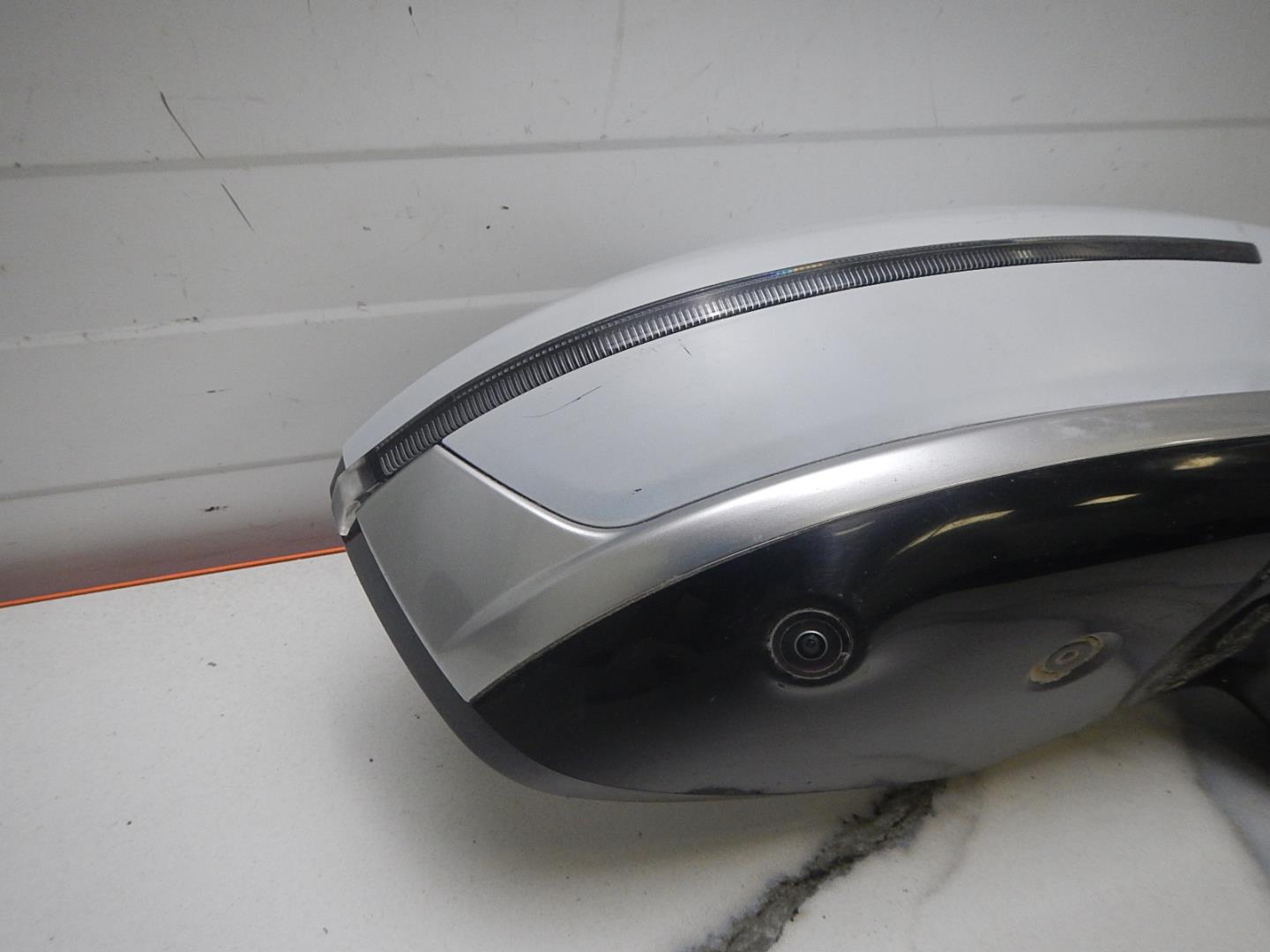 Зеркало правое электрическое