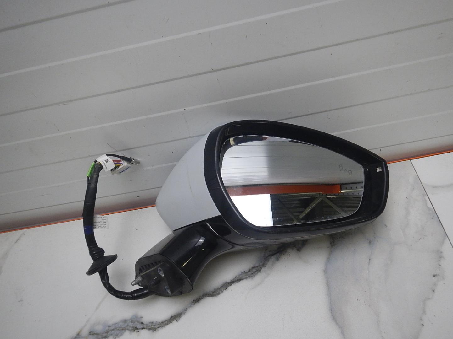 Зеркало правое электрическое