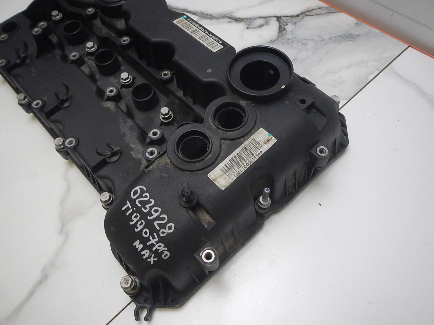 Крышка клапанная ГБЦ