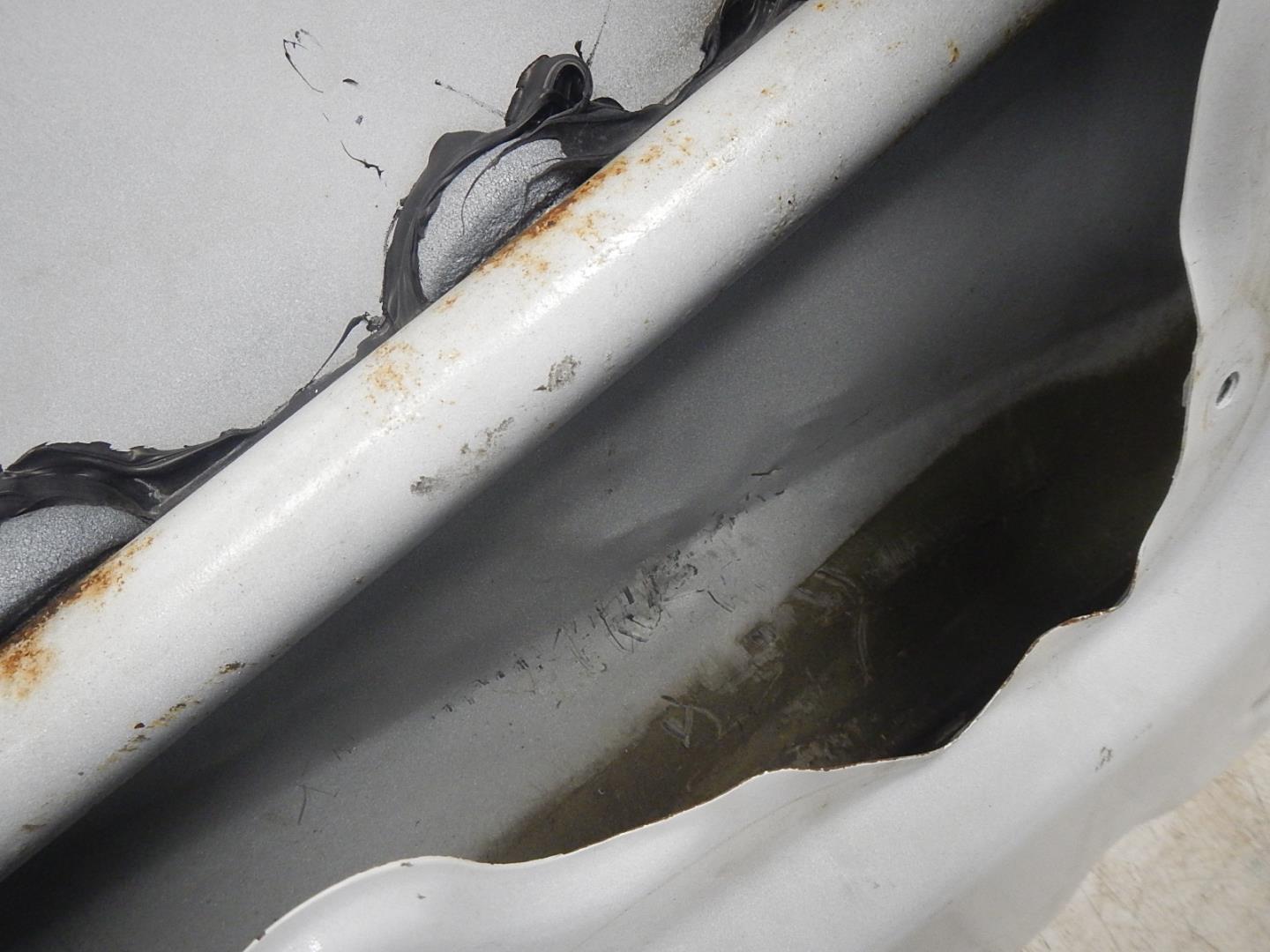 Дверь передняя левая