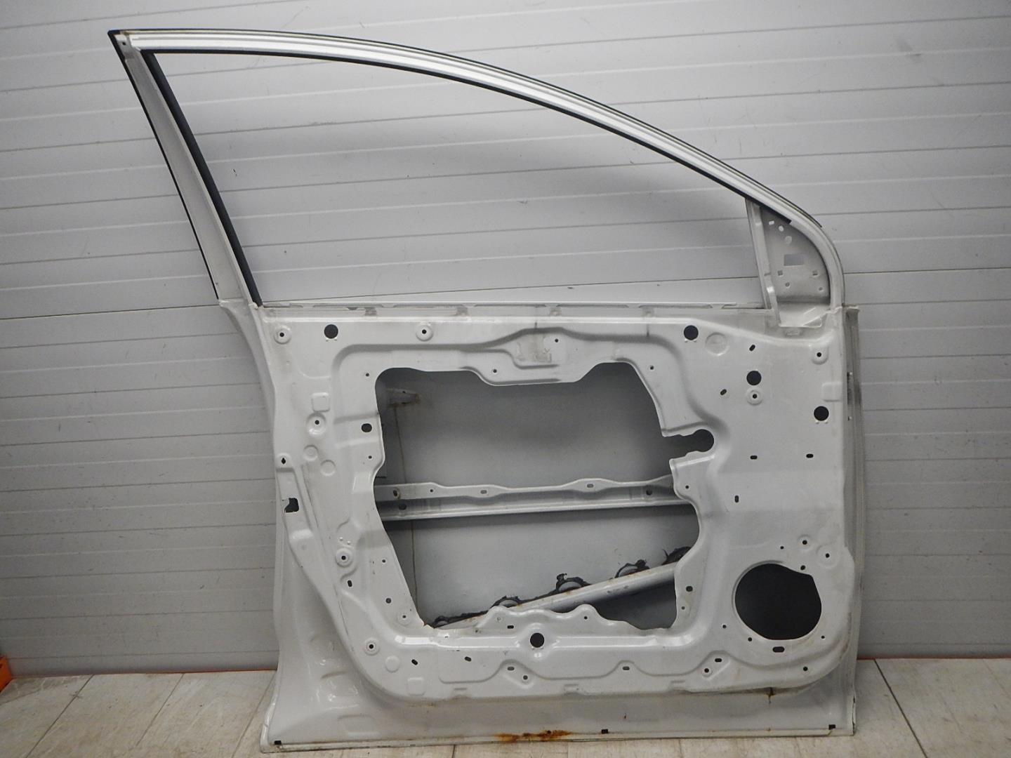 Дверь передняя левая