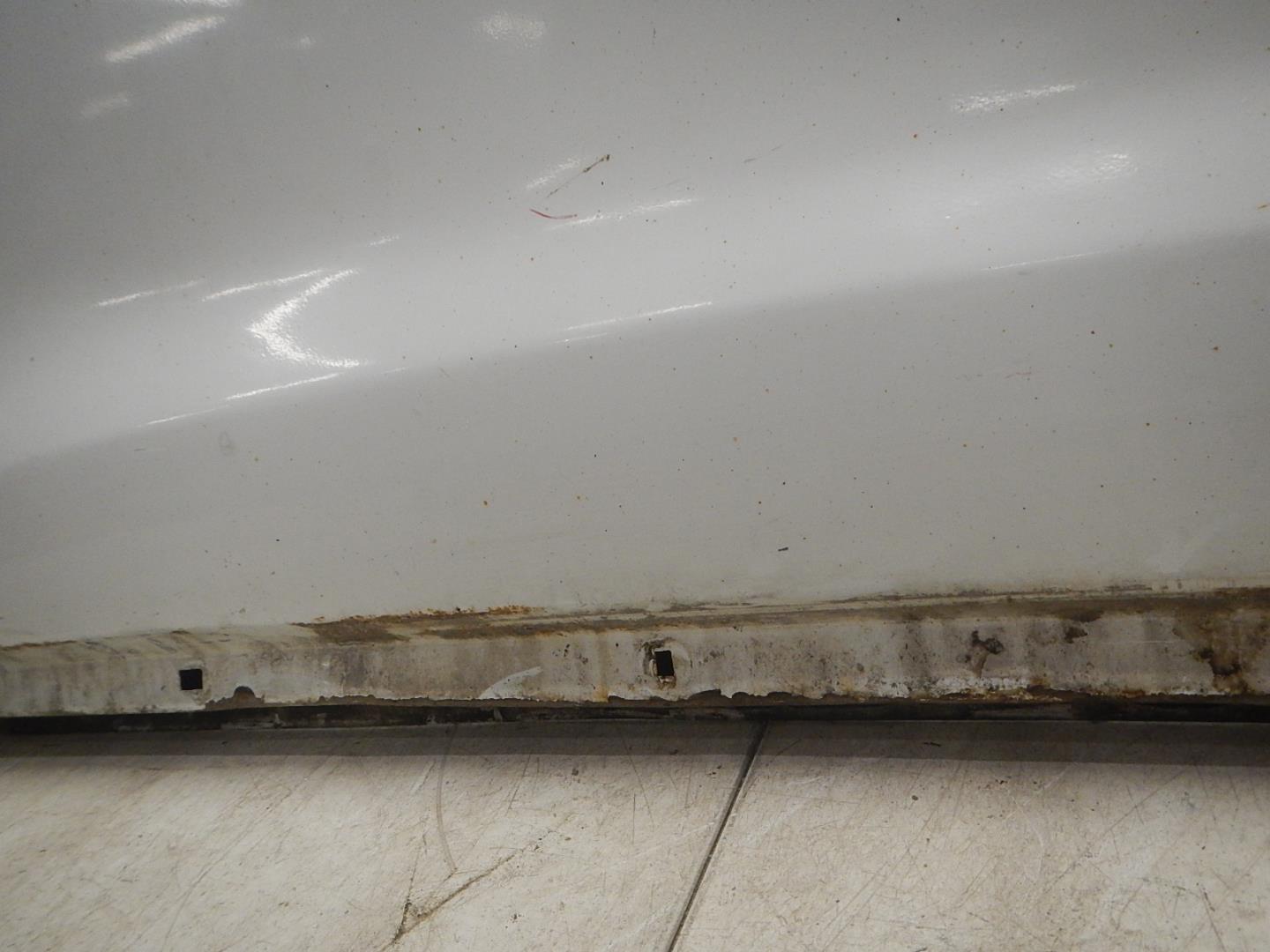 Дверь передняя левая