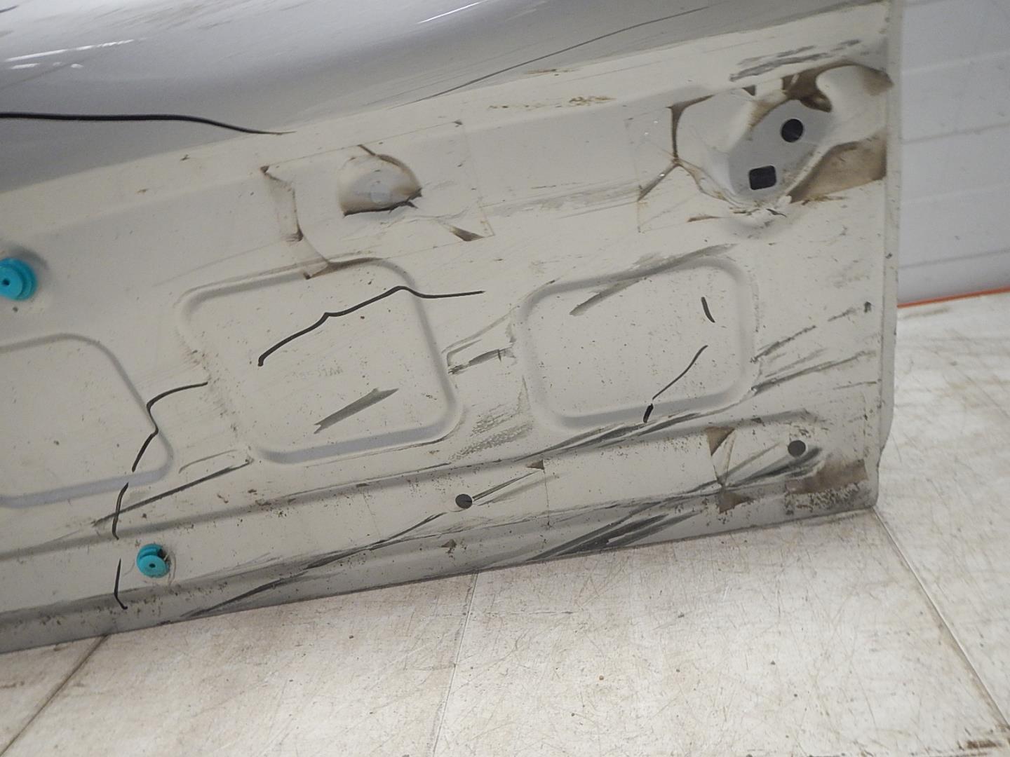 Дверь задняя правая