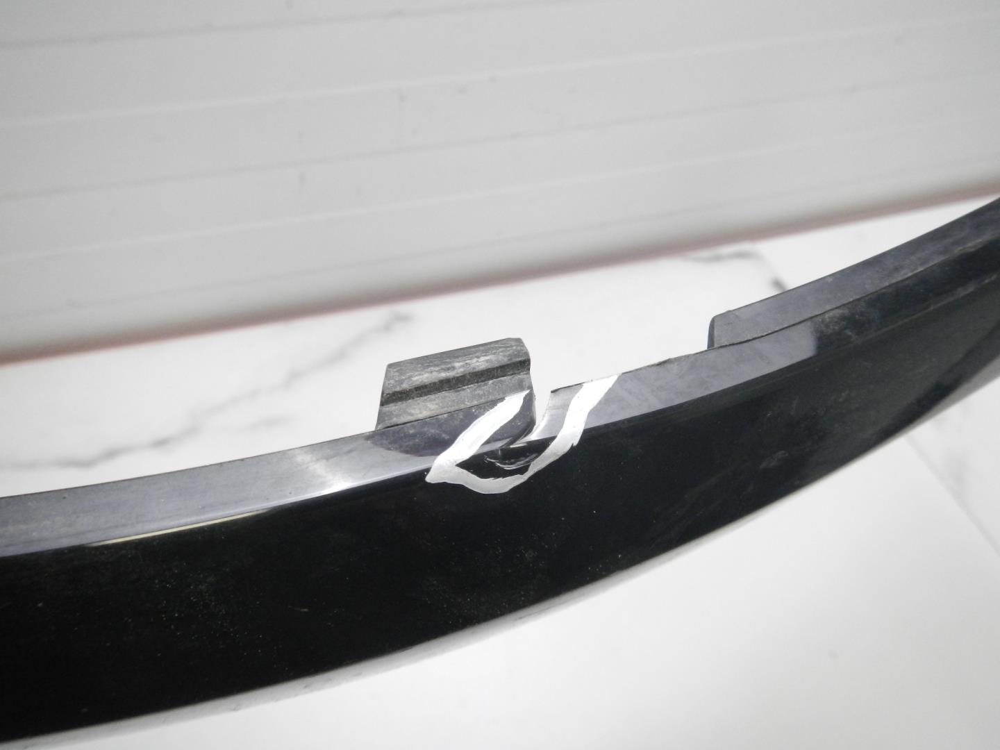 Накладка переднего бампера левая