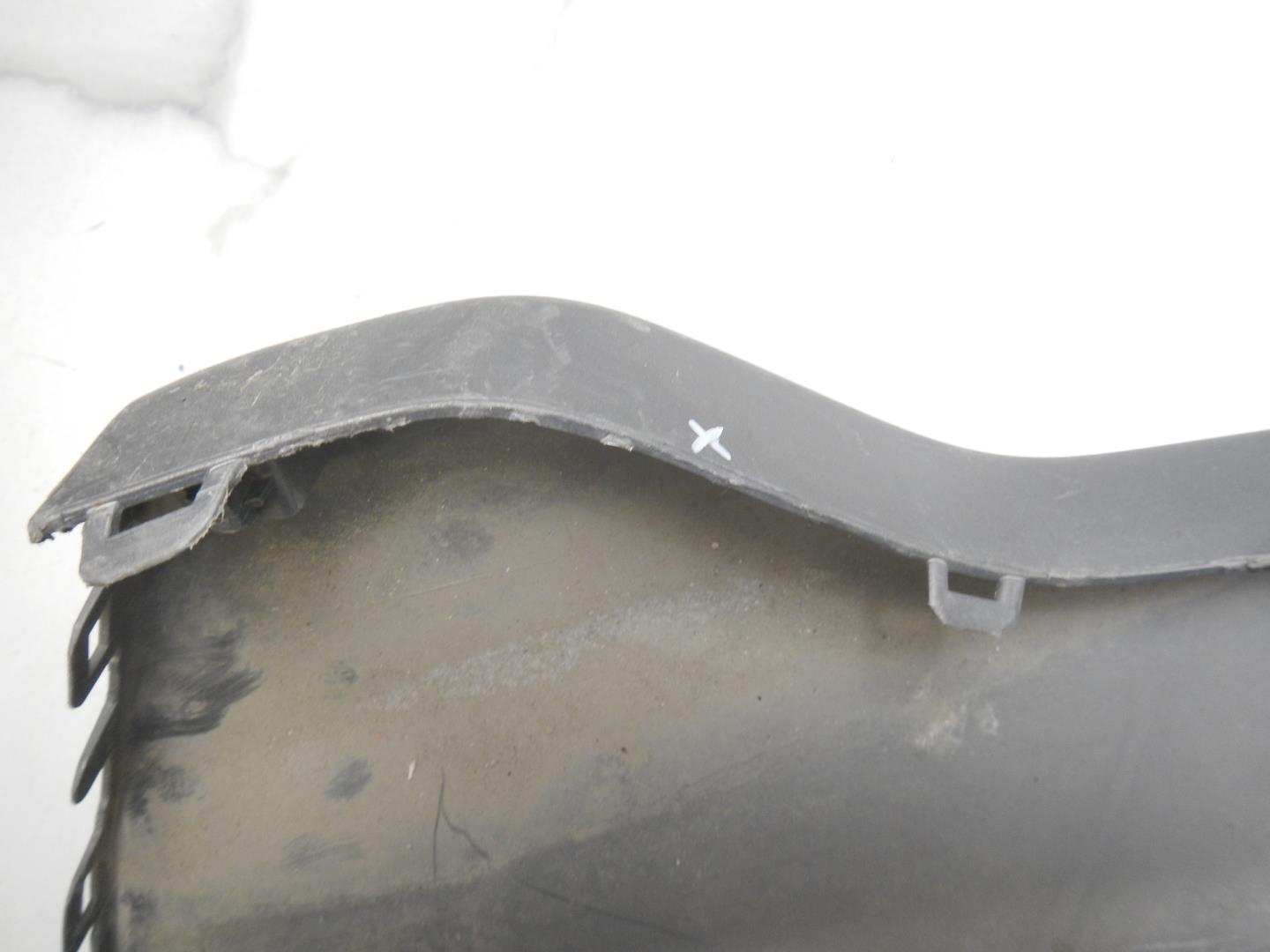 Накладка переднего бампера