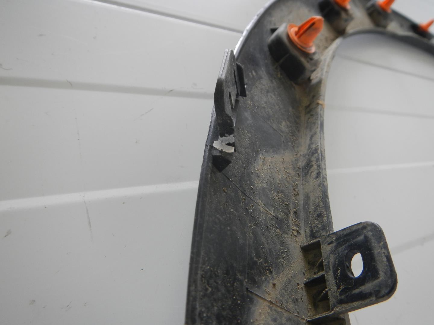 Накладка на крыло