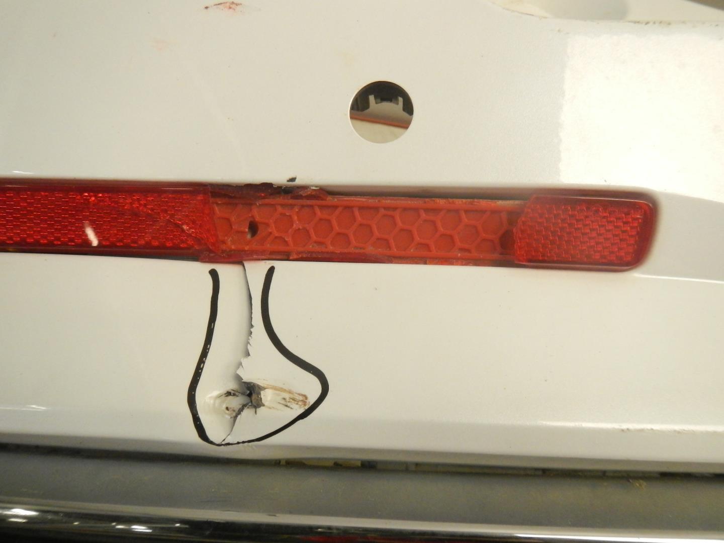 Бампер задний