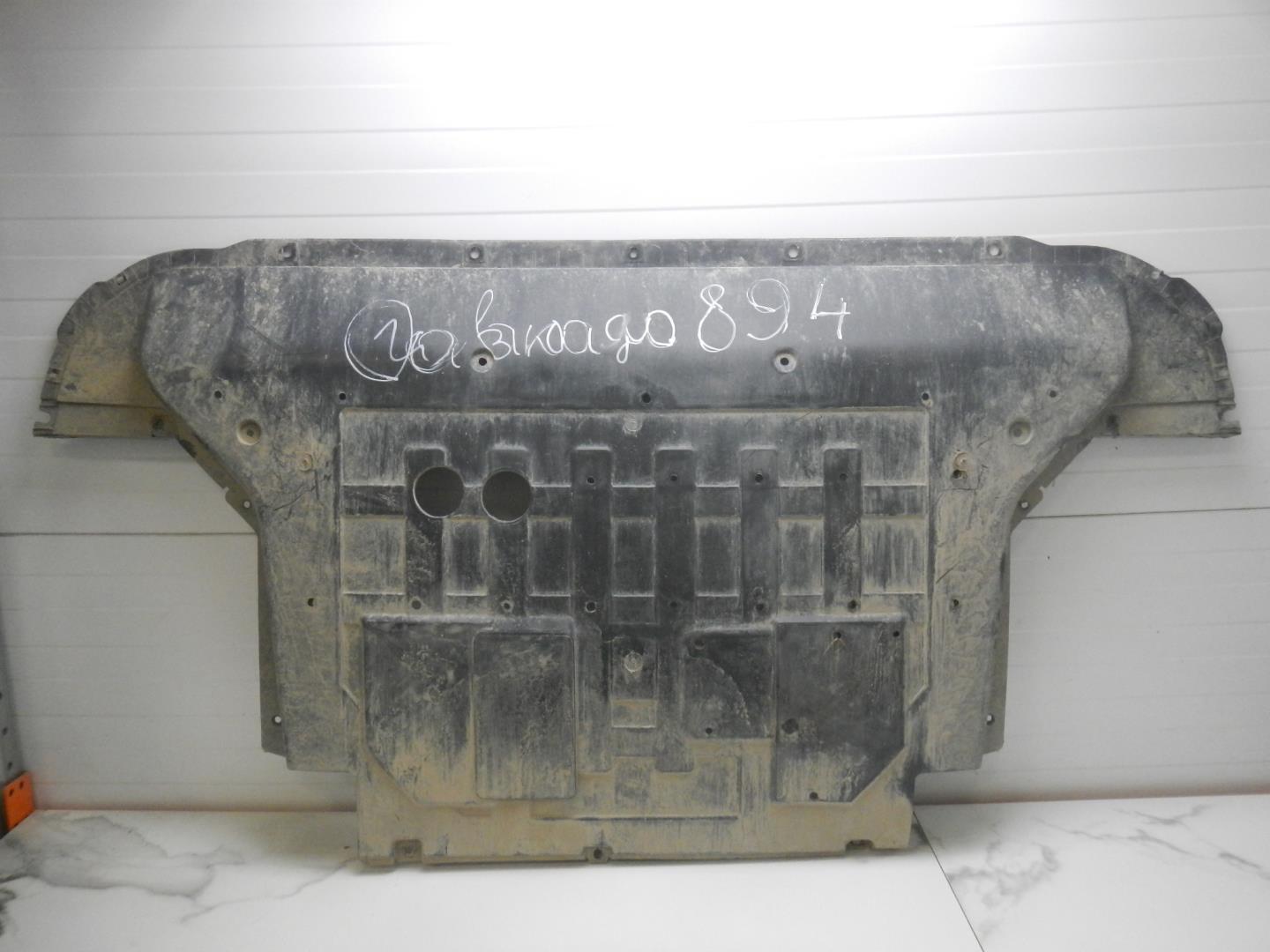 Пыльник двигателя