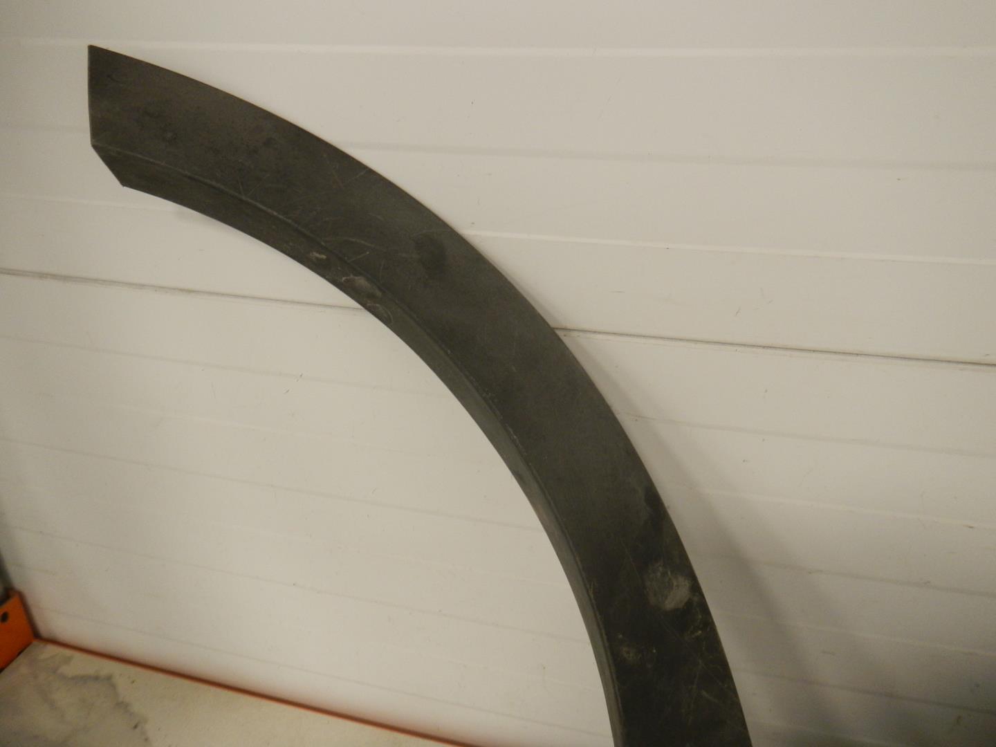 Молдинг задней правой двери