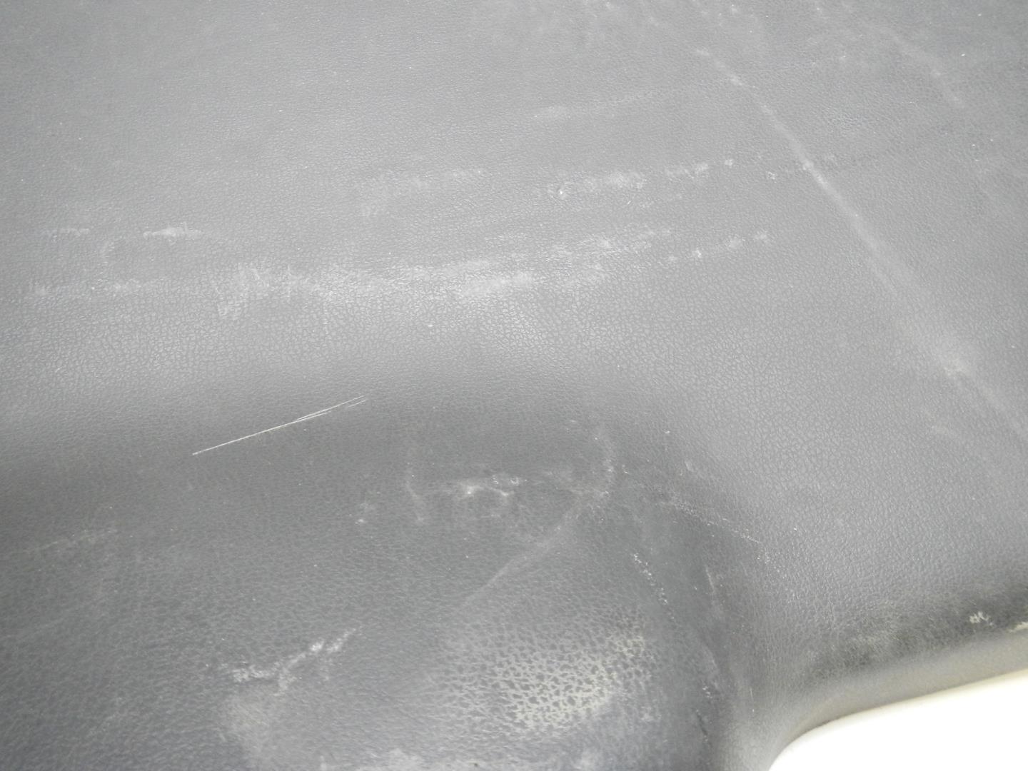 Обшивка двери багажника