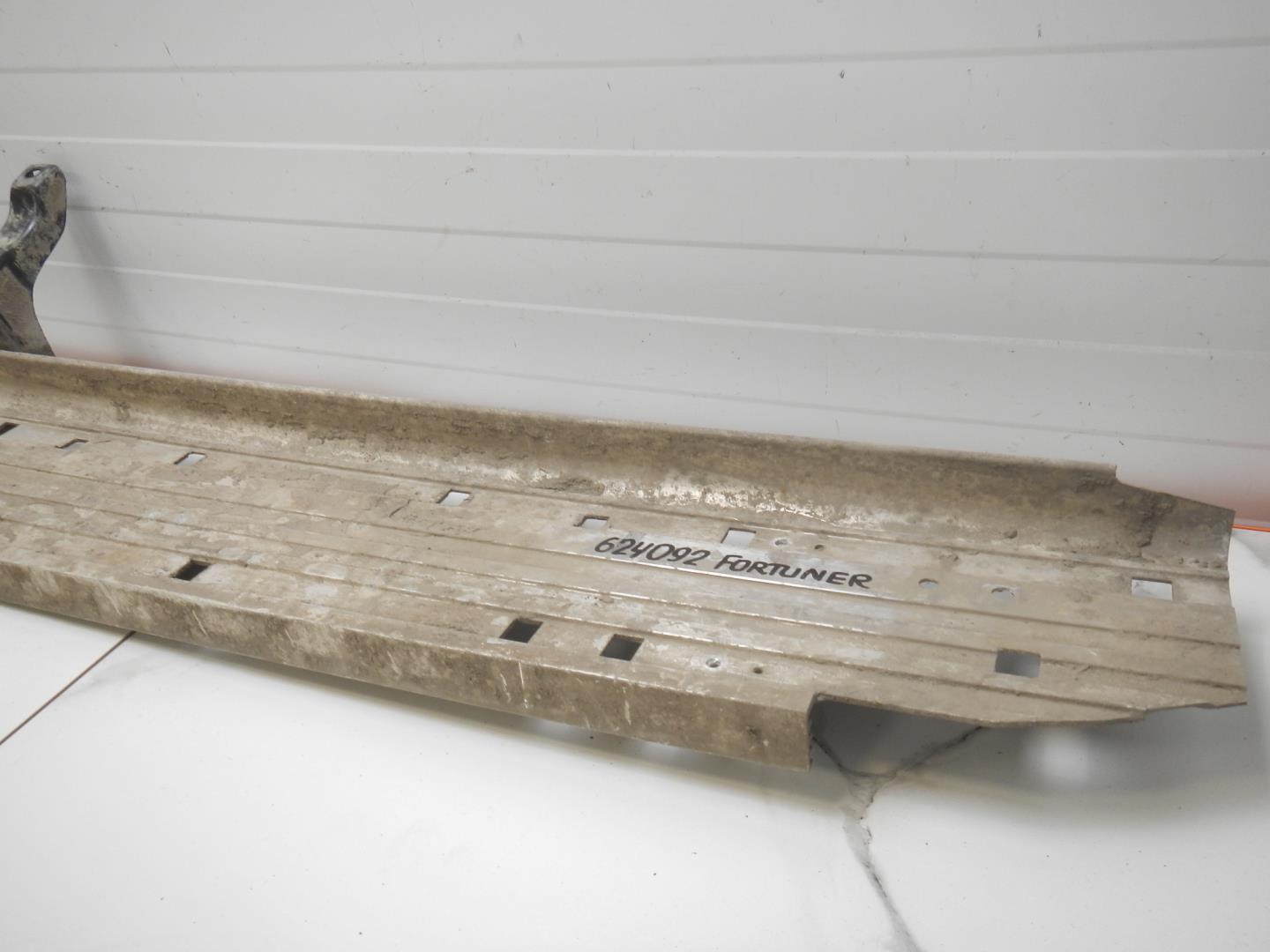 Кронштейн (сопут. товар)