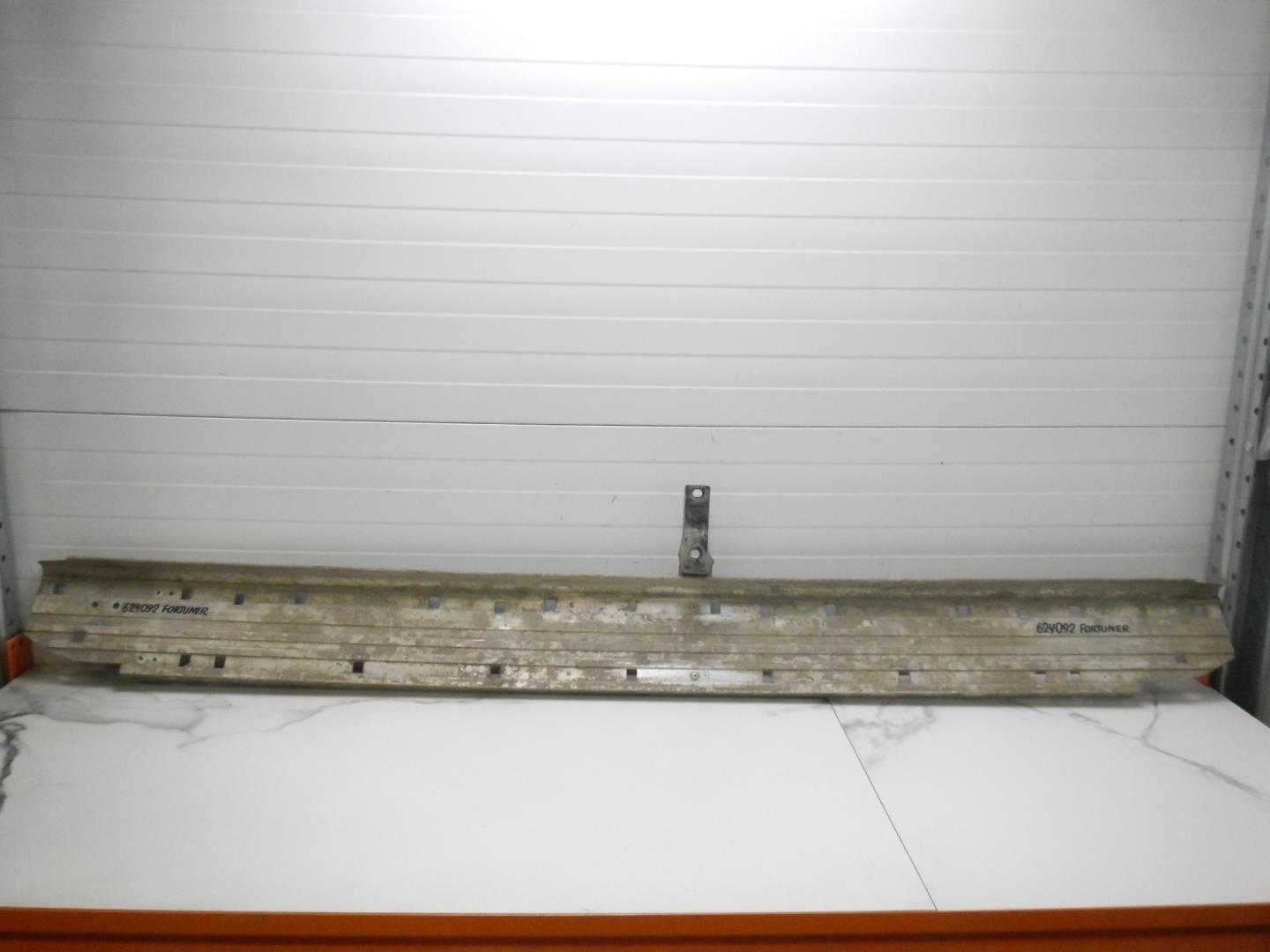 Кронштейн (сопут. товар)