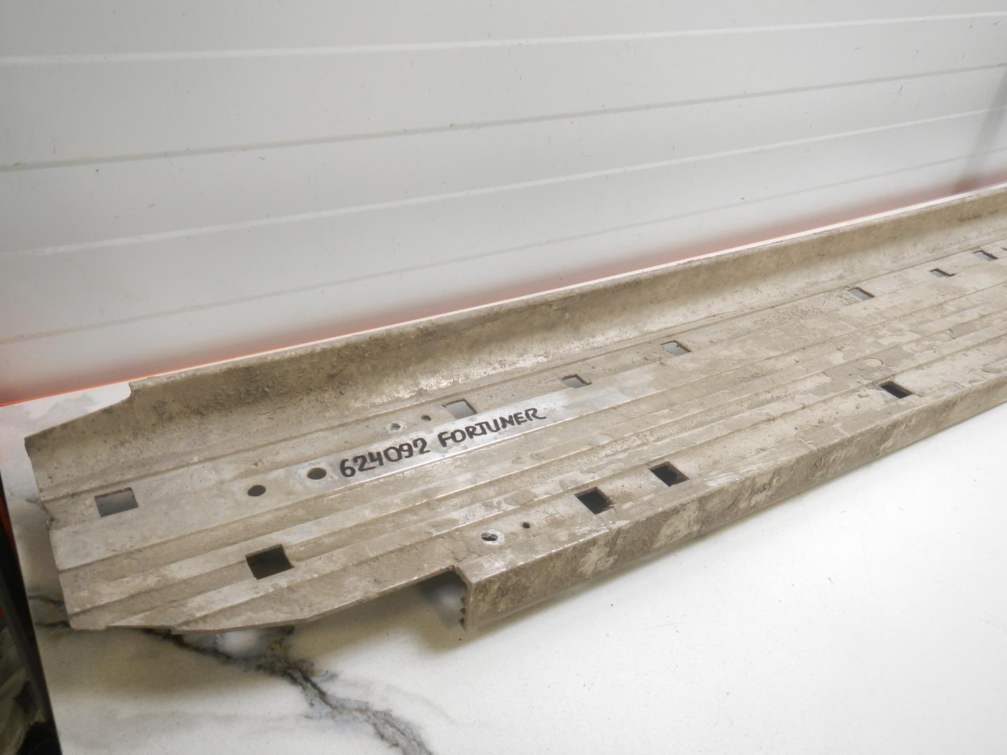 Кронштейн (сопут. товар)